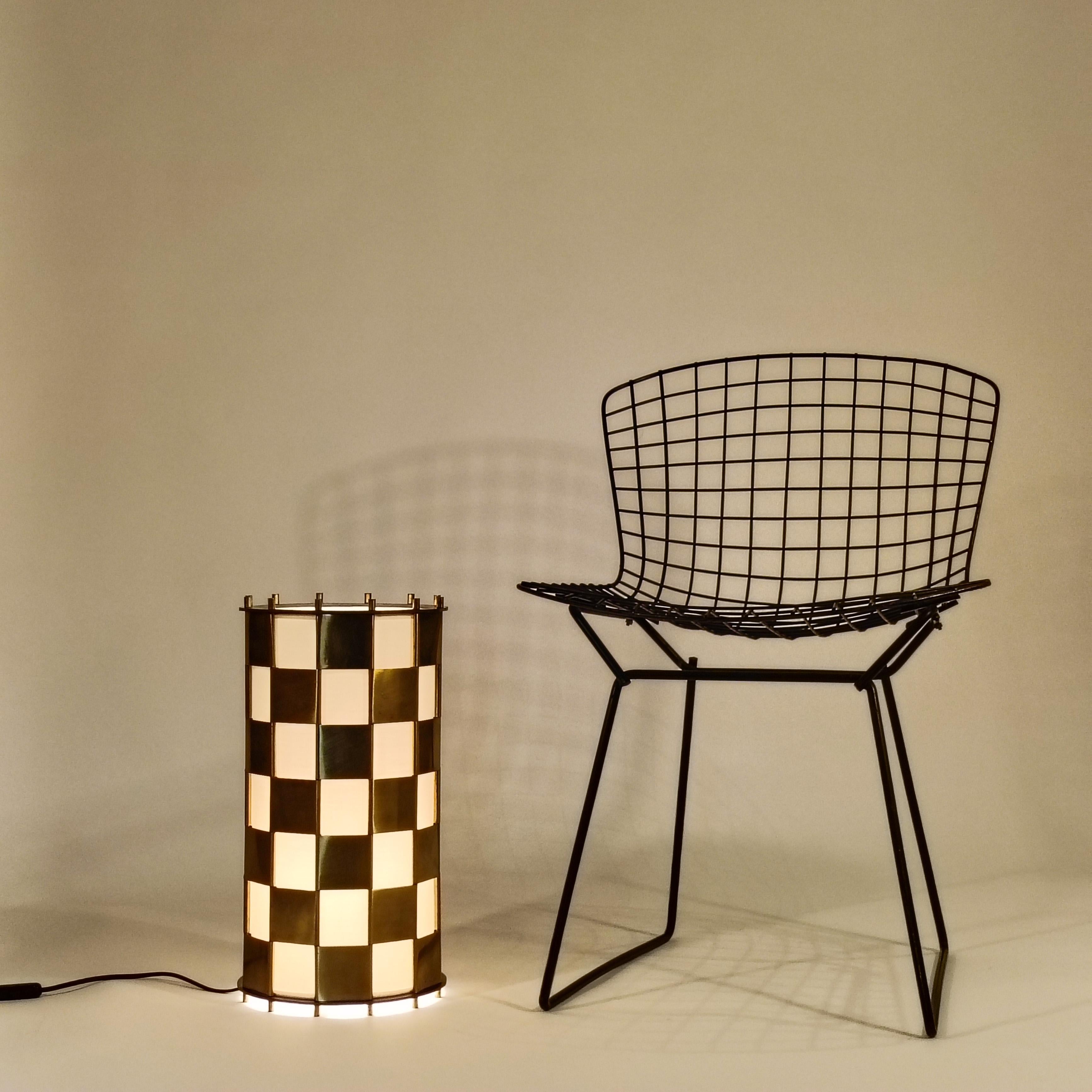 Estilo Max Sauze. Lámpara de sobremesa de latón Hollywood Regency, Francia, años 60 en Excelente estado para la venta en SANT ADRIÀ DE BESÒS, ES