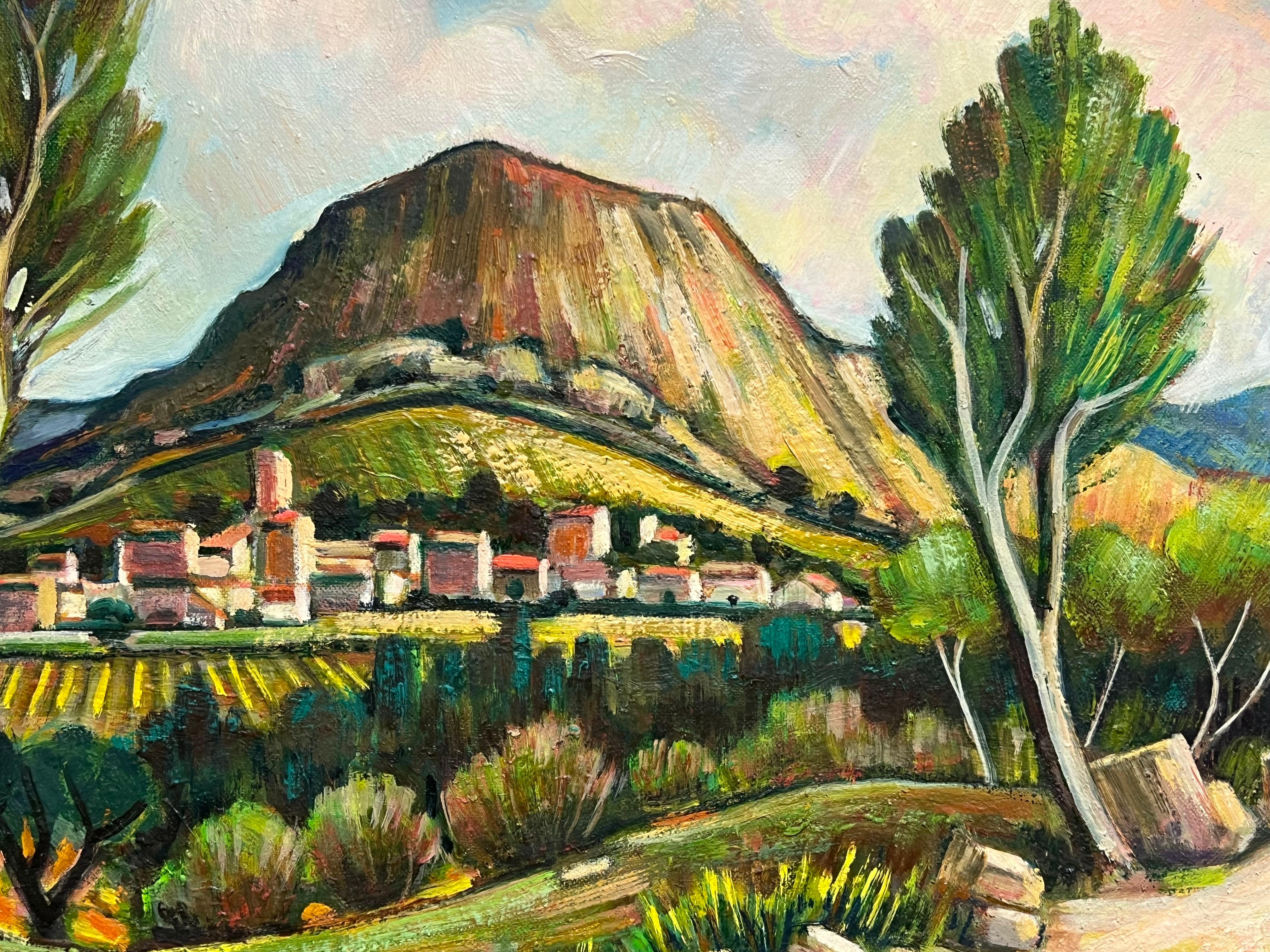 Villaggio francese ai piedi di una montagna, sotto un cielo vibrante Olio francese - Painting Postimpressionismo di Max Toutain