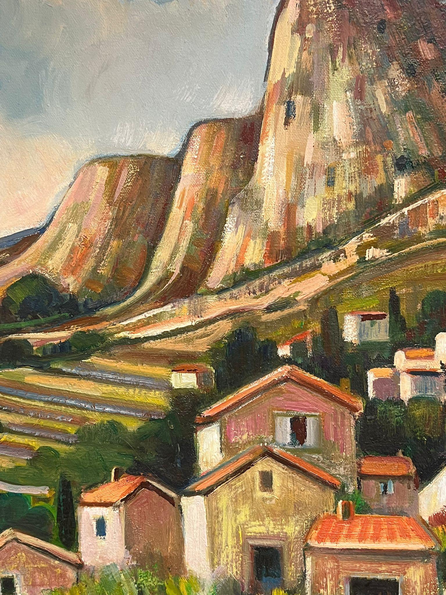 Montañas de la Provenza Antiguo pueblo entre viñedos Óleo del siglo XX en venta 4