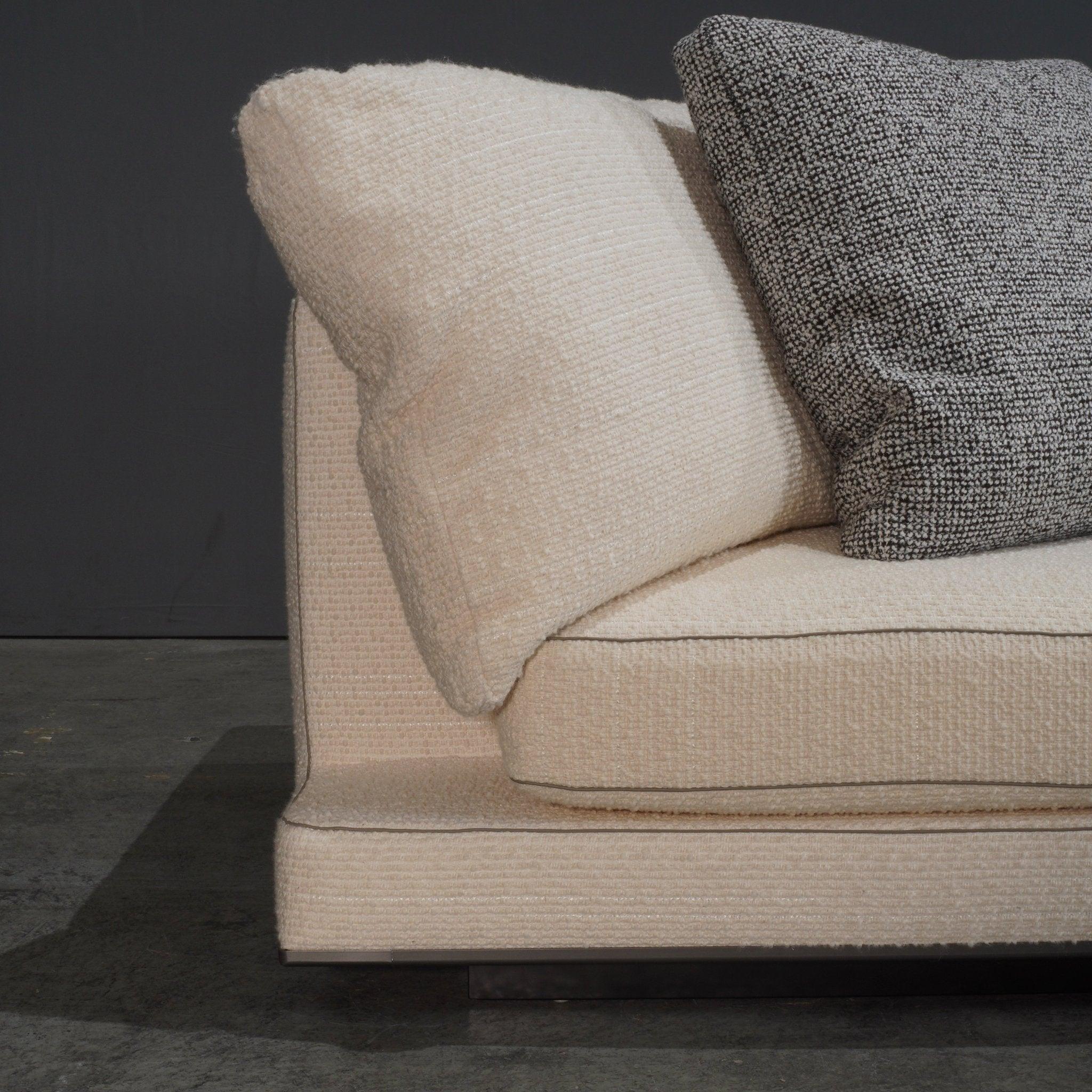 Canapé Maxalto 3 Seater Cream Boucle Aurae d'Antonio Citterio en vente 3