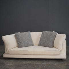 Maxalto 3 Seater Cream Boucle Aurae Sofa by Antonio Citterio