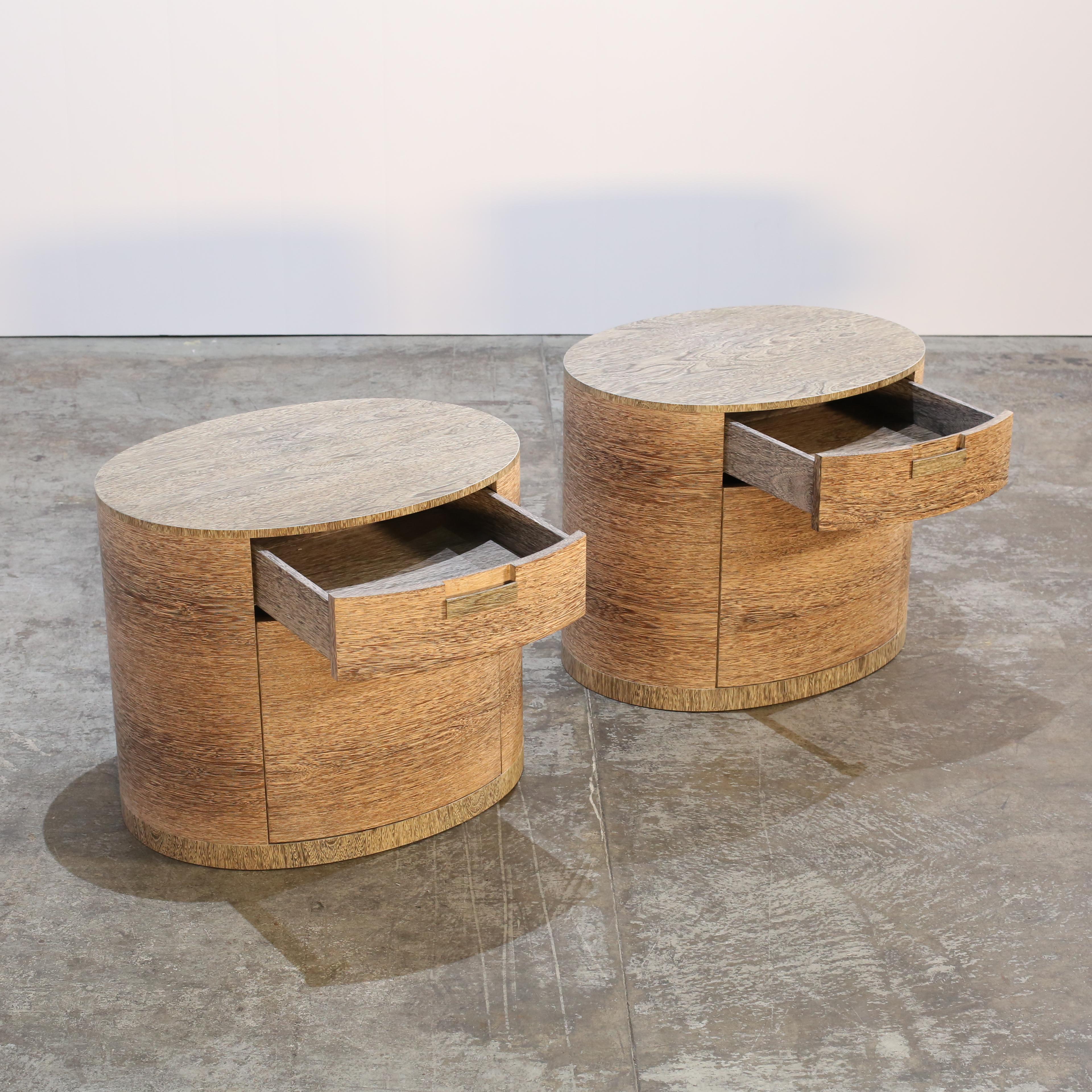 Maxalto Amphora Bedside Table by Antonio Citterio, Set of Two In Good Condition For Sale In Basildon, London
