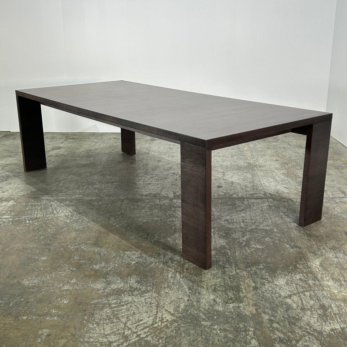 Modern Maxalto Apta Dining Table by Antonio Citterio For Sale