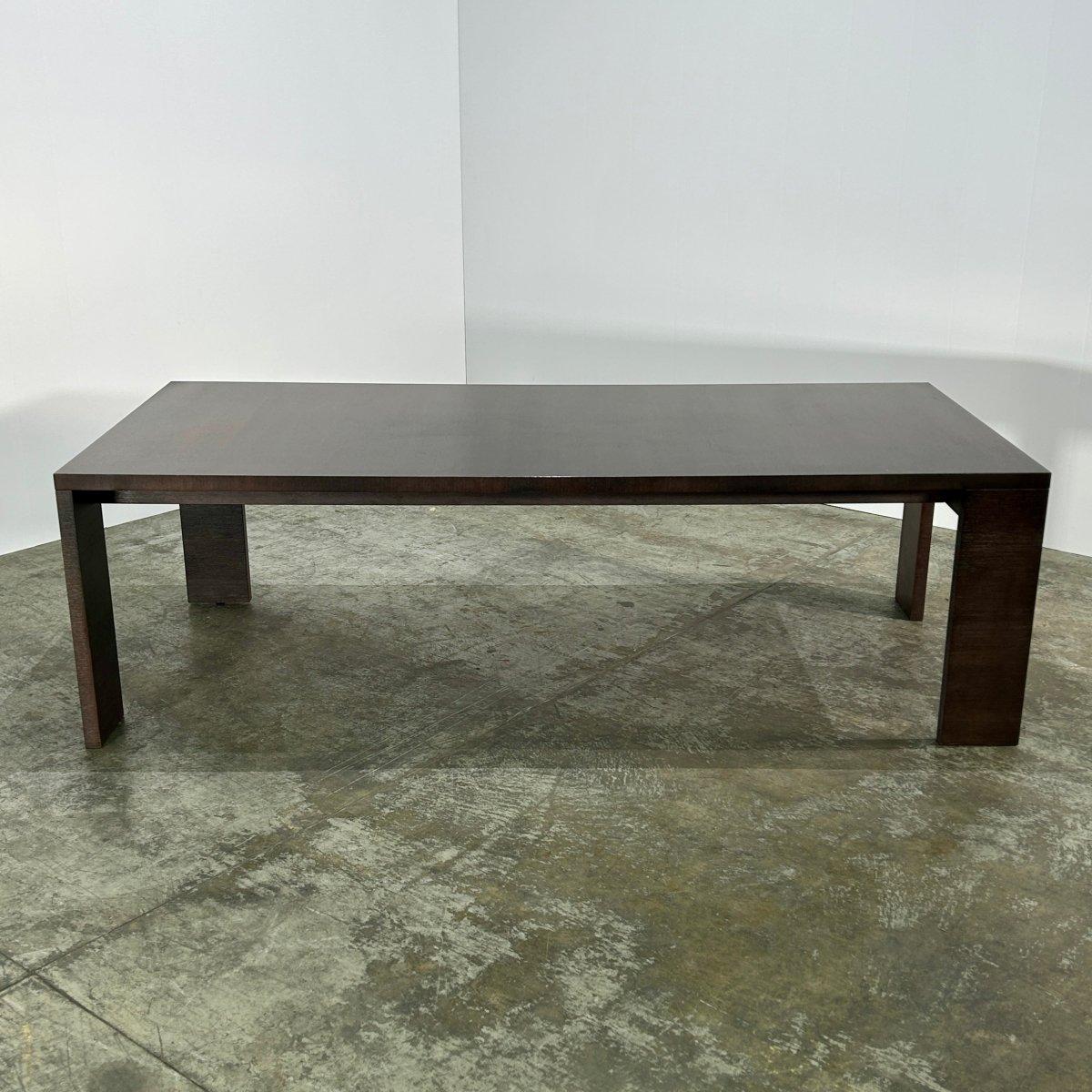 Maxalto Apta Dining Table by Antonio Citterio In Good Condition For Sale In Basildon, London