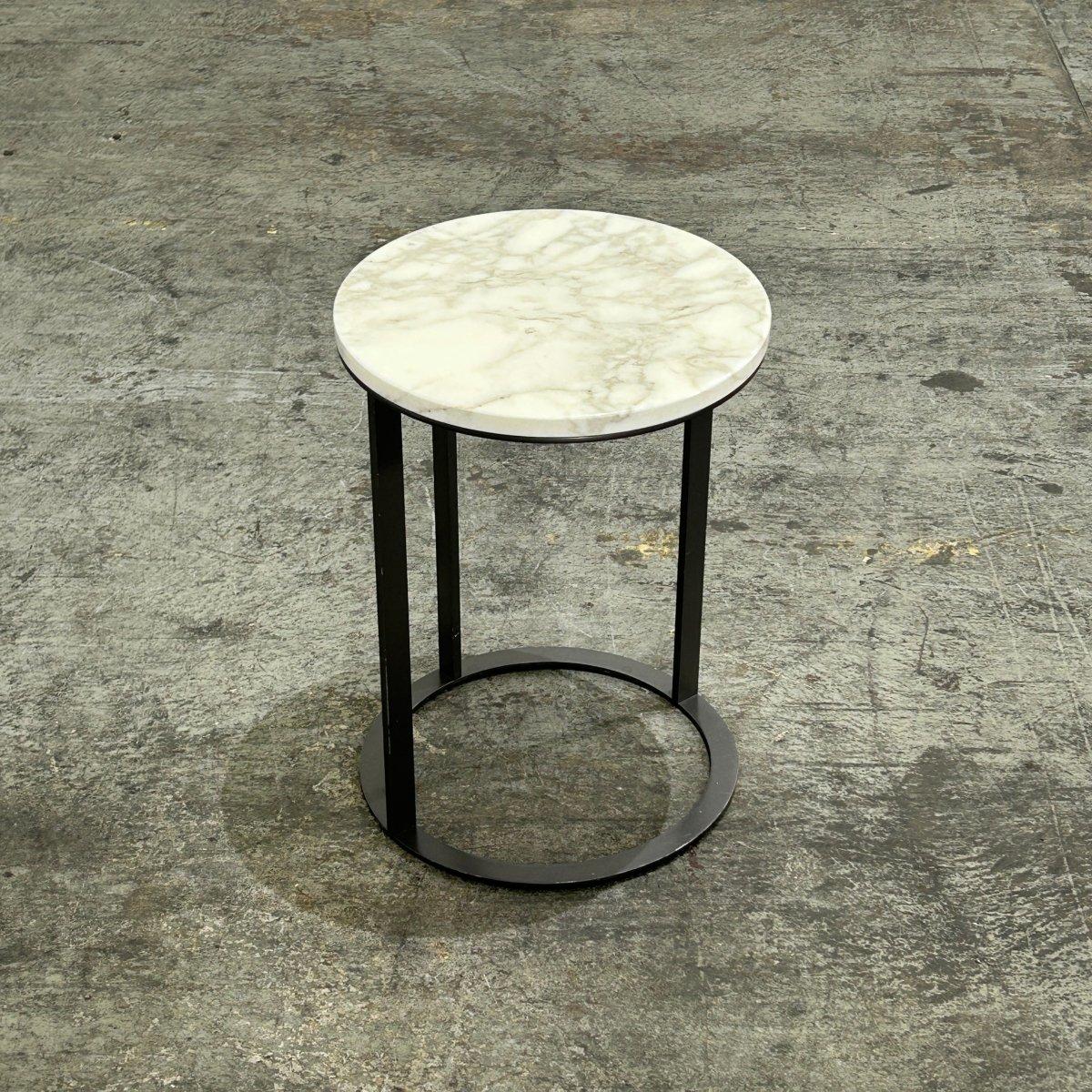 Maxalto B&B Italia Lithos Round Side Table by Antonio Citterio In Excellent Condition For Sale In Basildon, London