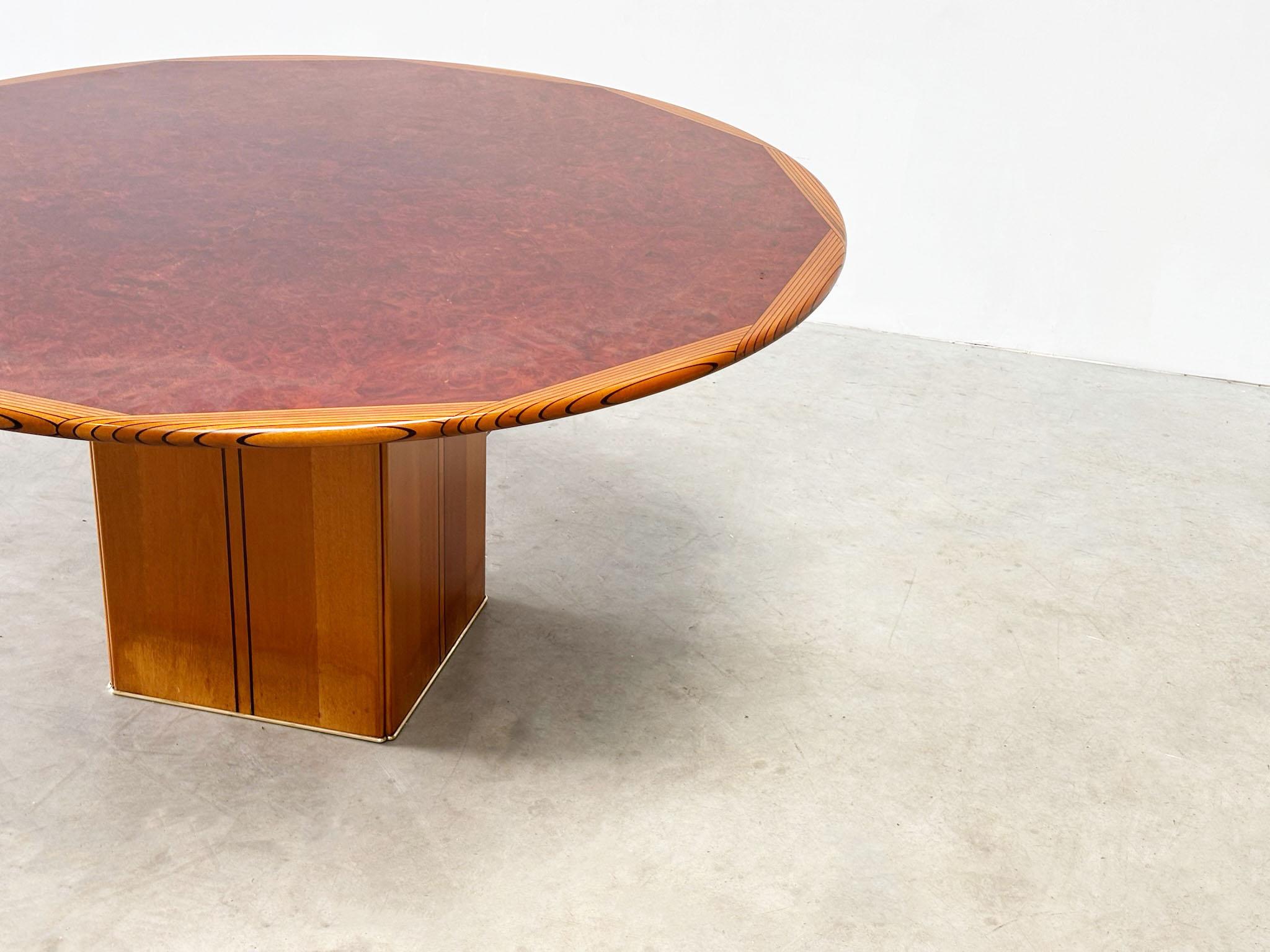 Maxalto dinging table by Afra & Tobia Scarpa For Sale 7