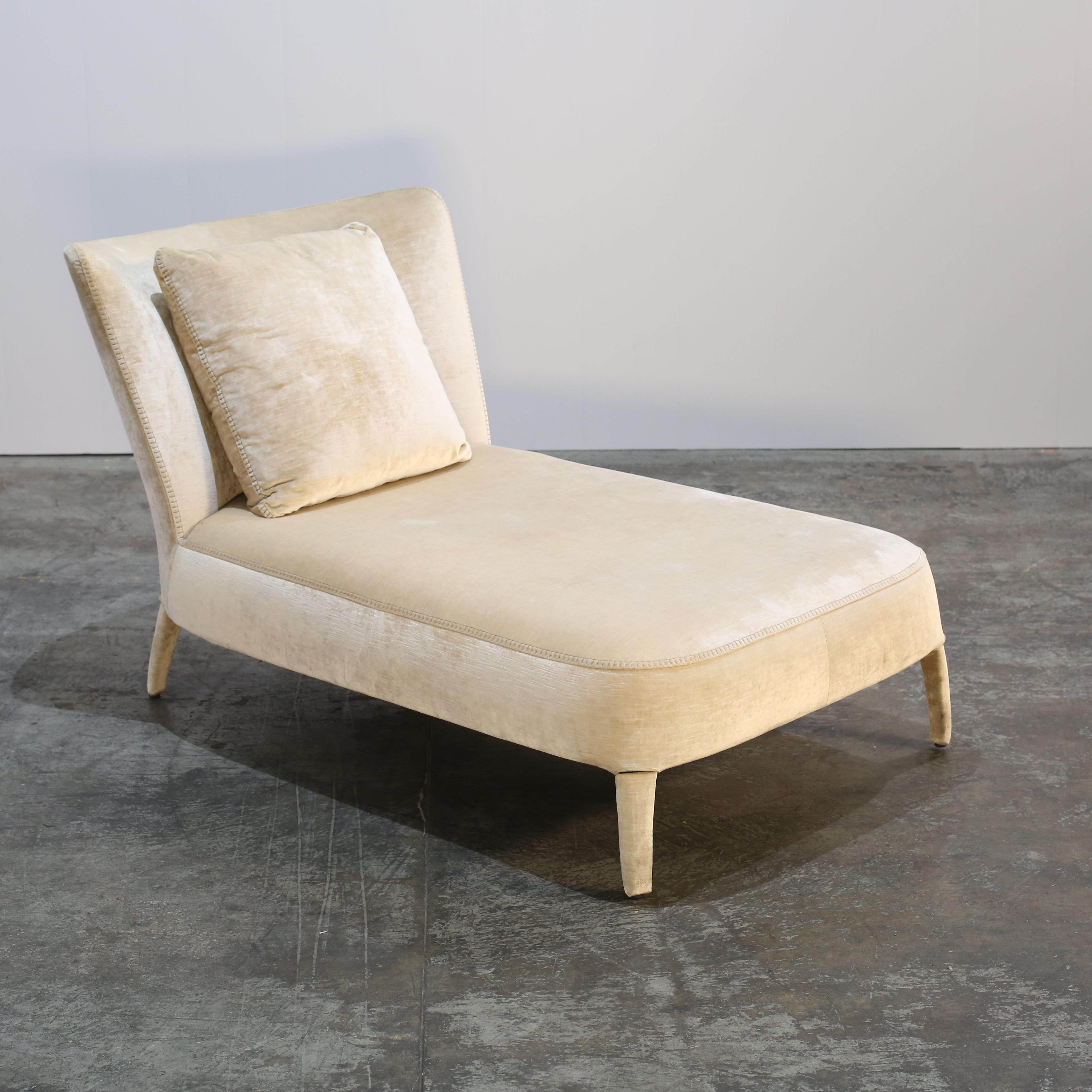 Maxalto Febo Chaise Longue by Antonio Citterio Bon état - En vente à Basildon, London