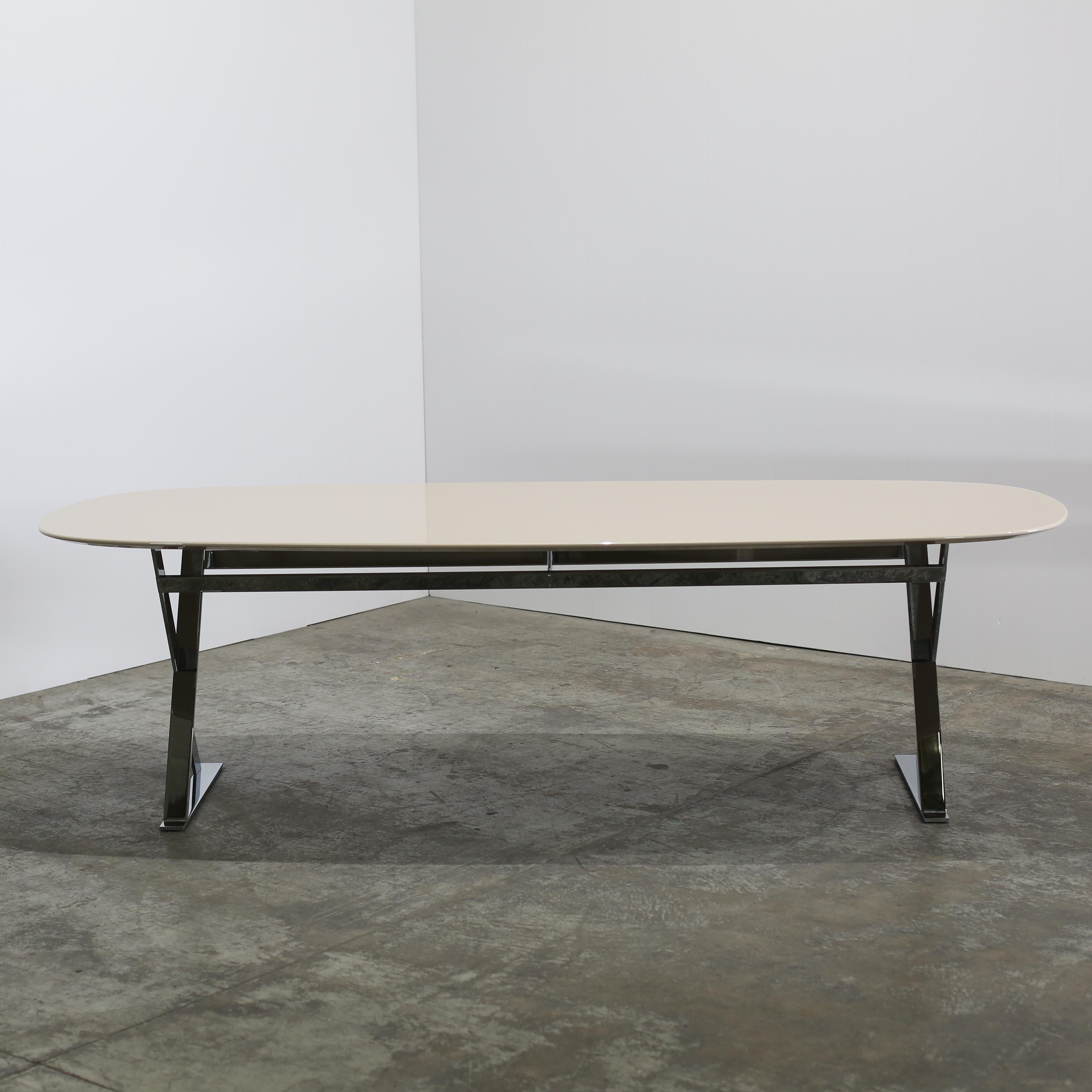 Maxalto Pathos Elliptic Table In Good Condition For Sale In Basildon, London