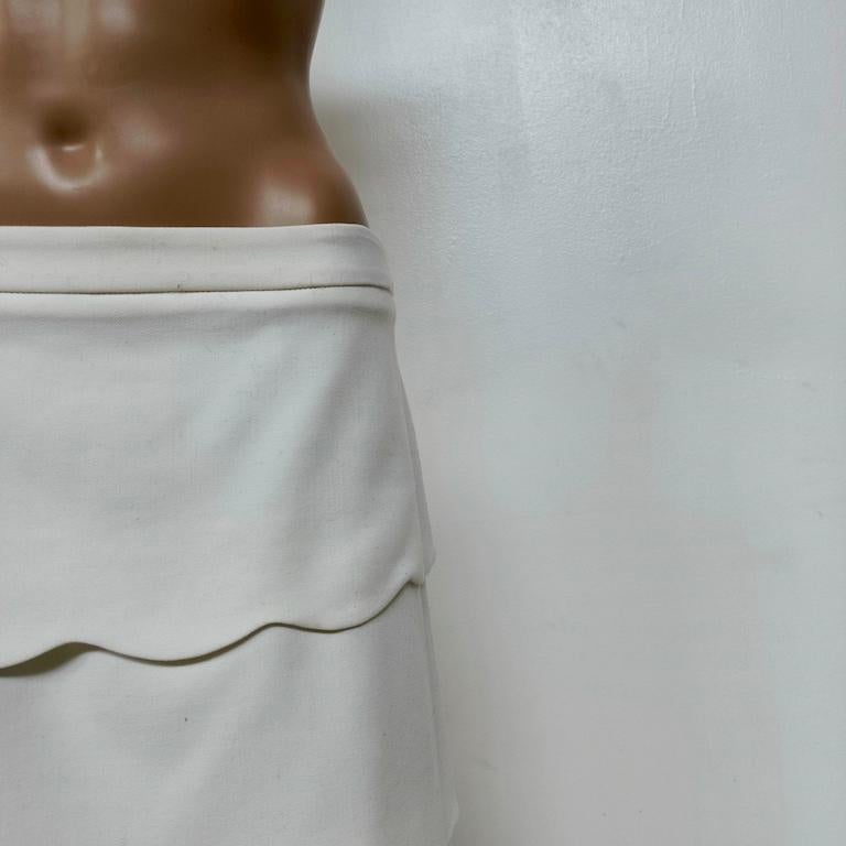 MAX&Co. Ivory Scalloped-Tier Midi Skirt en Excelente estado para la venta en Milano, IT