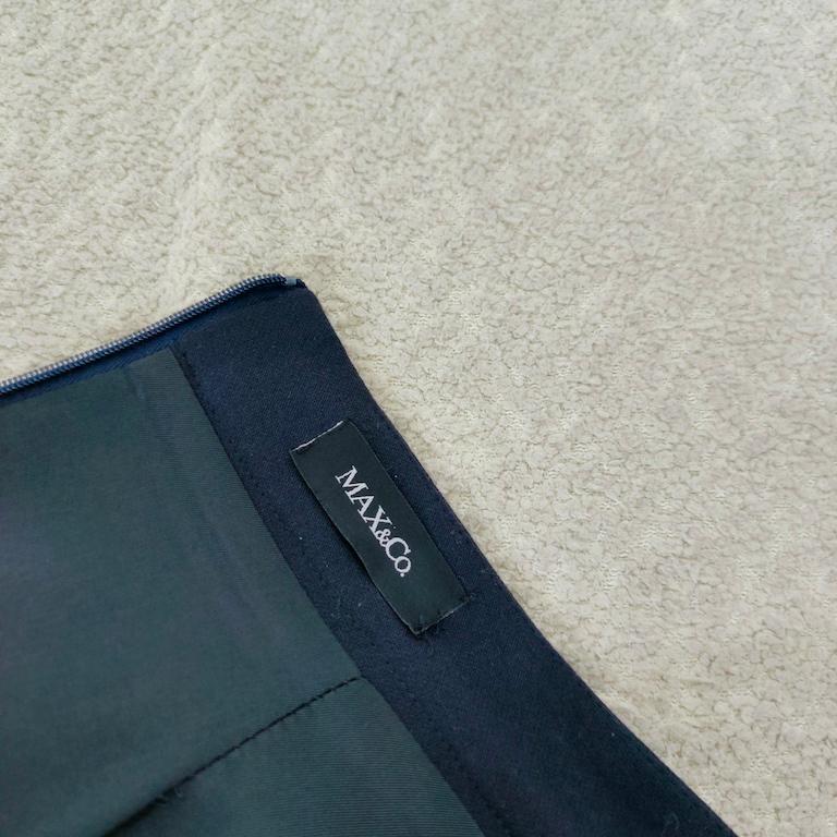 MAX&Co. Navy-Blue Scalloped-Tier Midi Skirt en vente 11