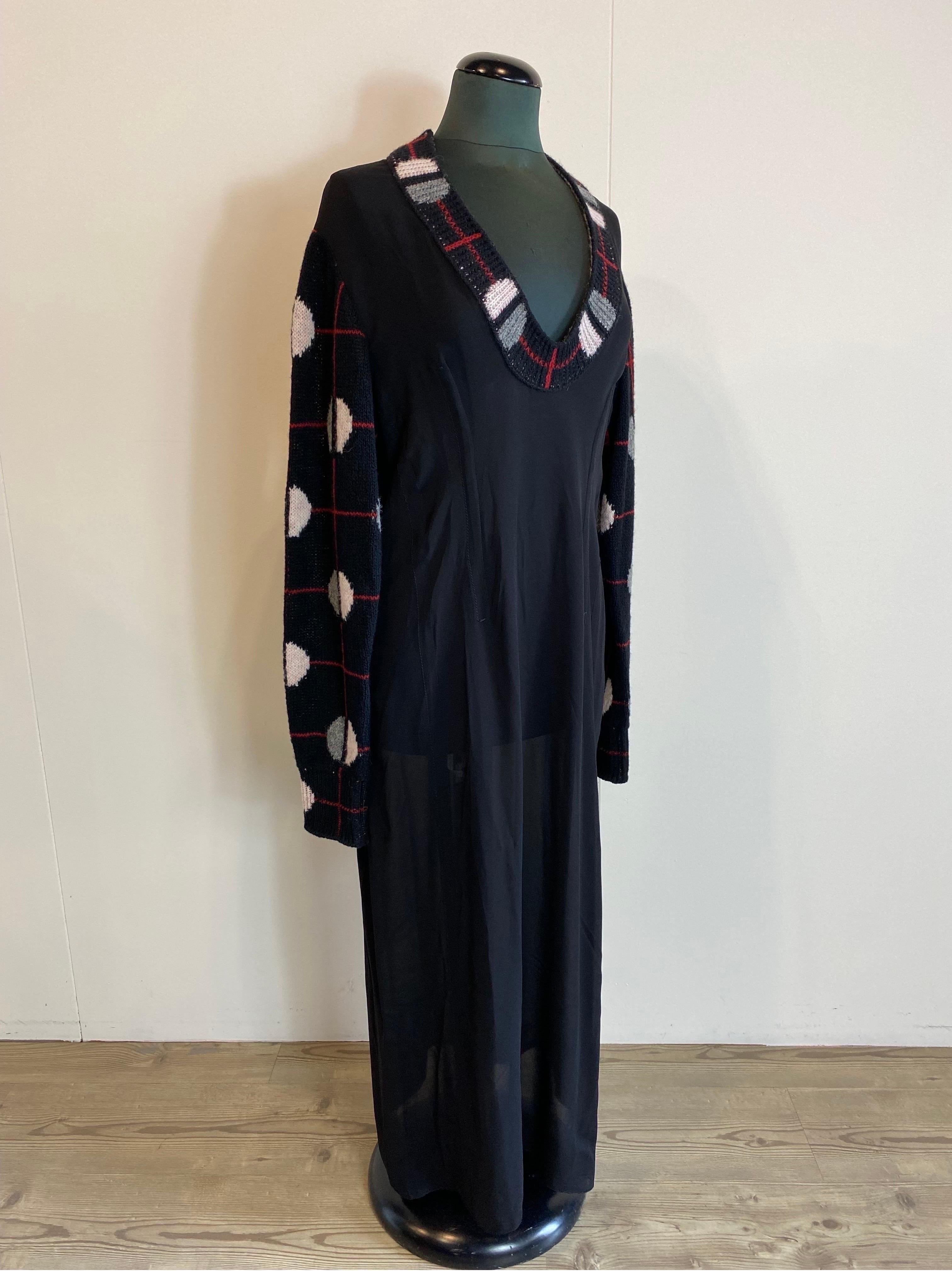 Maxi crepe dress Prada Fall 2021 In Excellent Condition For Sale In Carnate, IT
