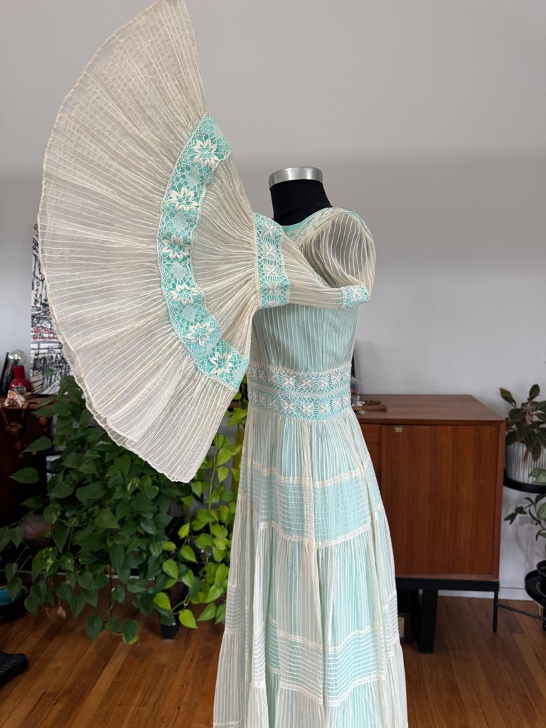 Maxi Dress Boho 1970s Blue 1960s For Sale at 1stDibs | cottagecore blue  dress, blue cottagecore, cottage core blue dress