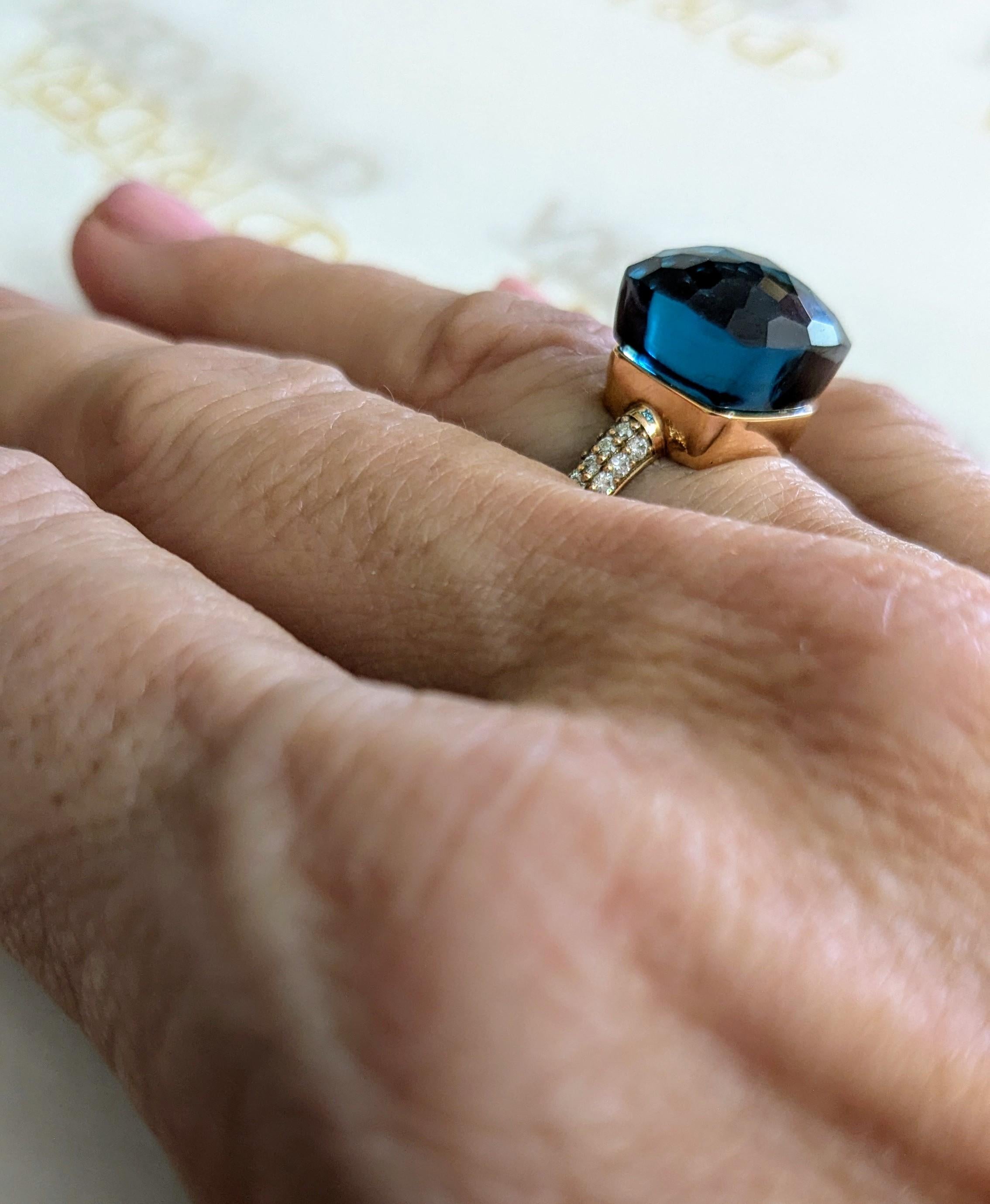 Maxi Nudo Topaz Blue London in  18K Gold Ring with Pavé of Diamonds For Sale 1