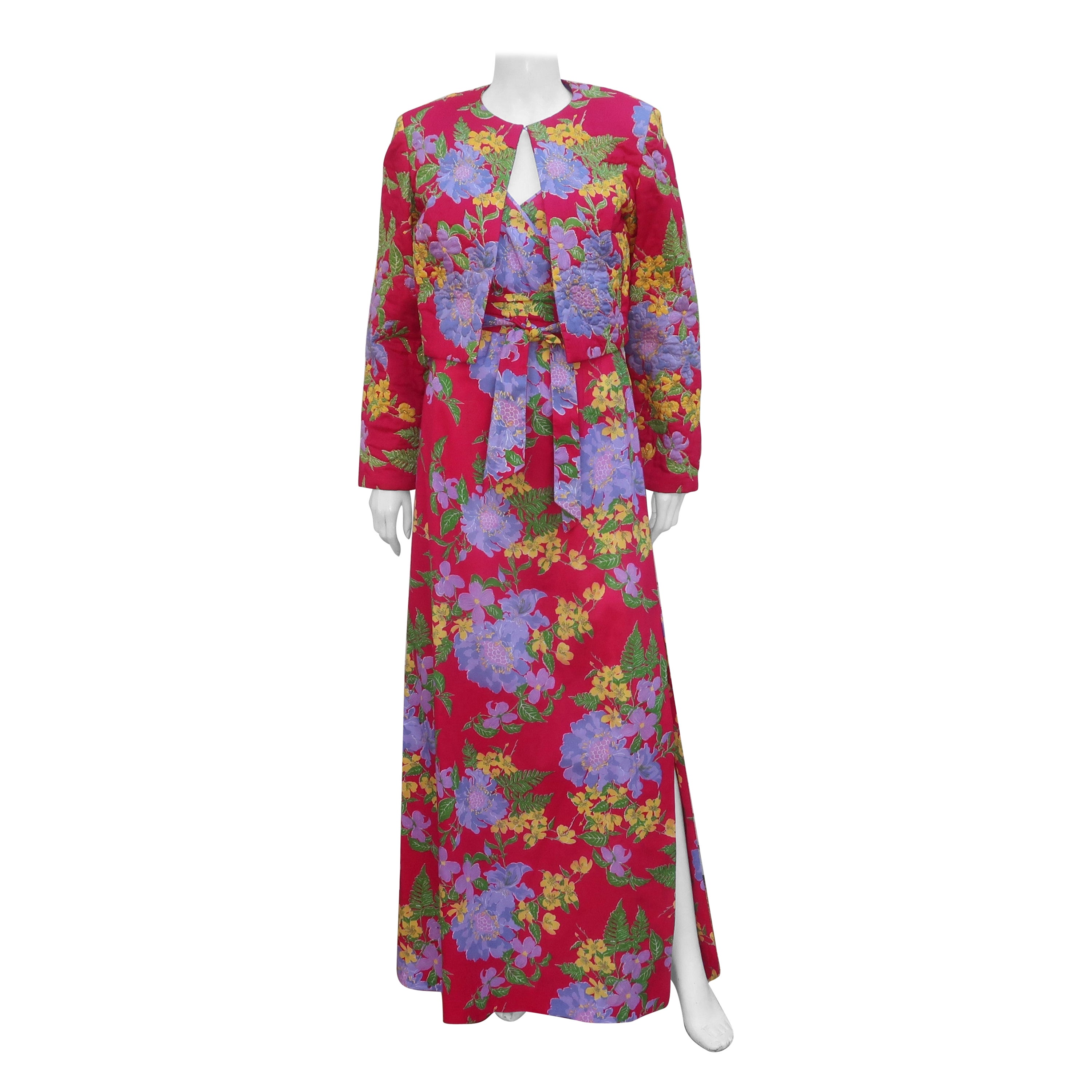 Maxi Thailand geblümtes Sonnenkleid mit gesteppter Jacke, ca. 1970 im Angebot