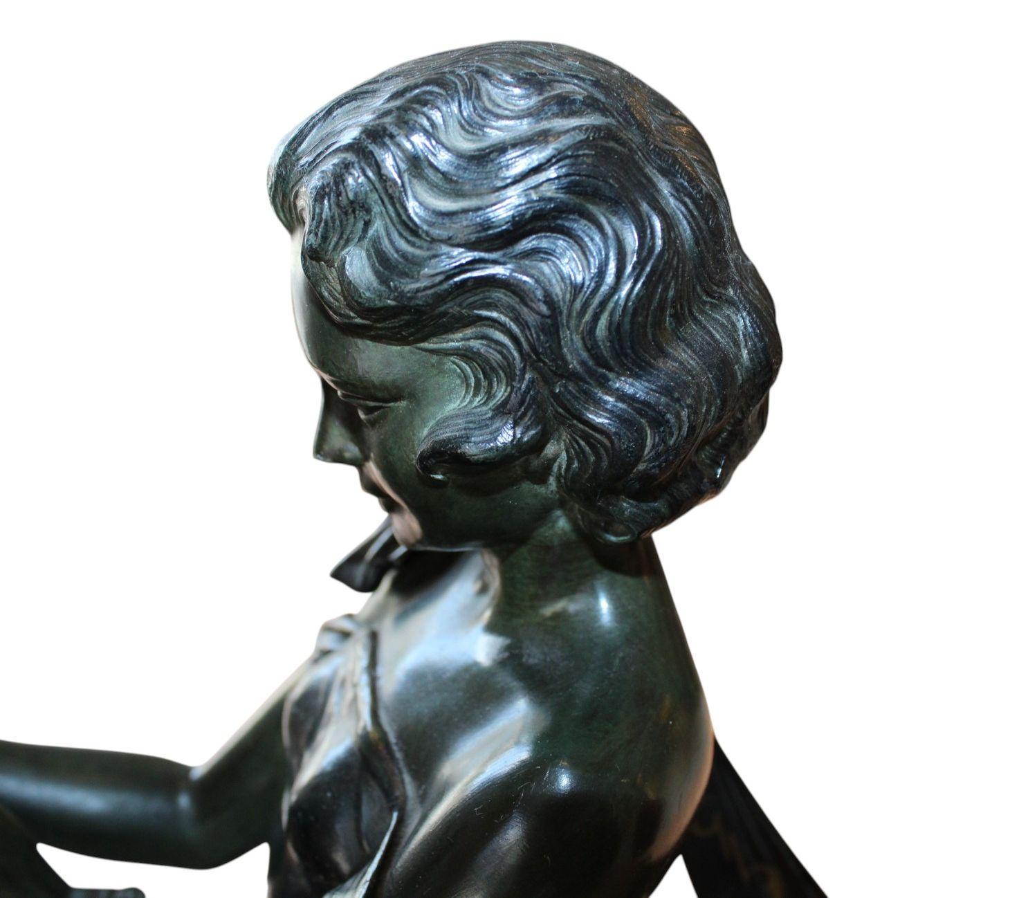 Maxim Geo

Woman with child

Metal, marble, onyx, 39x51x15 cm

small defect