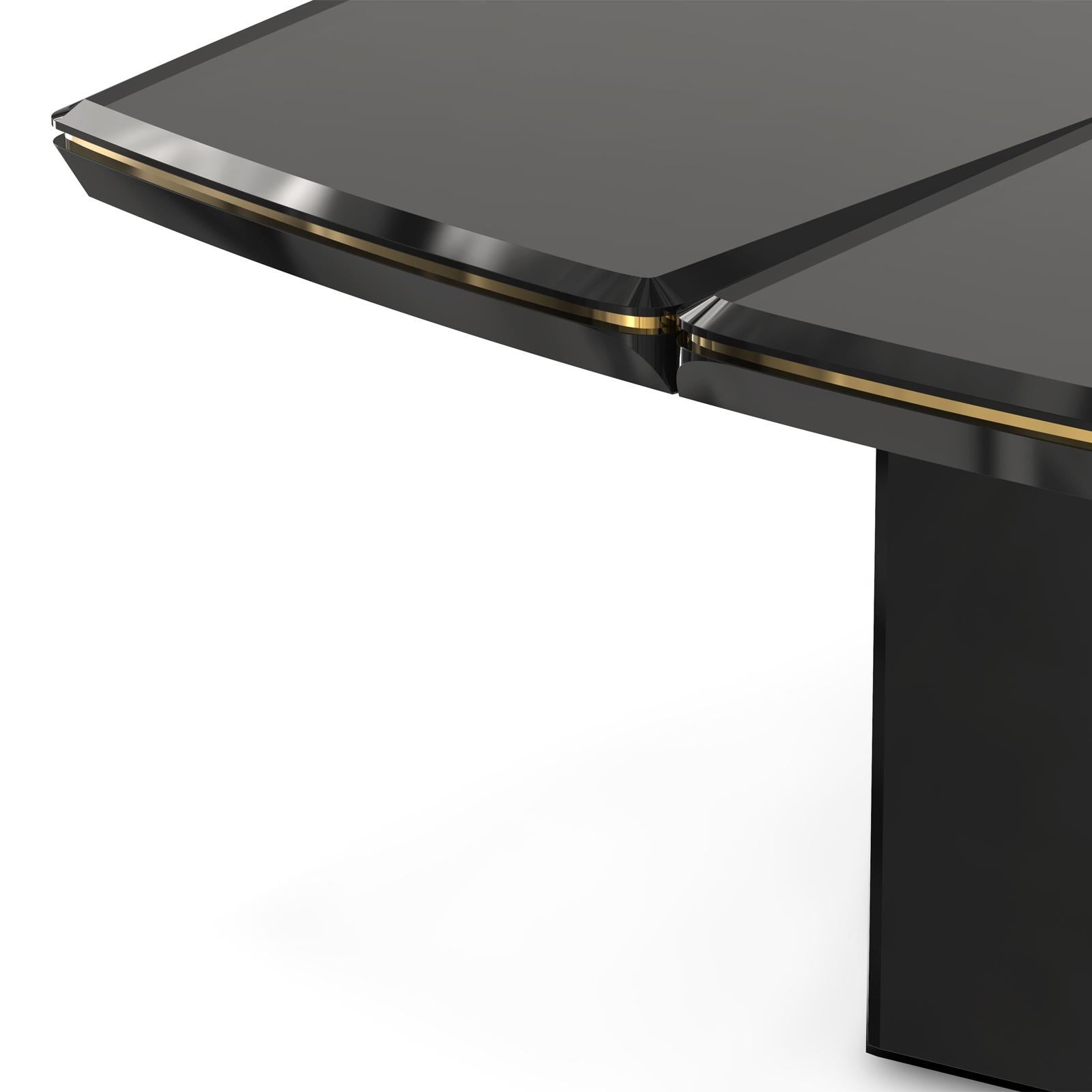 Maxima Dining Table with Gold Plated Brass In New Condition For Sale In Paris, FR