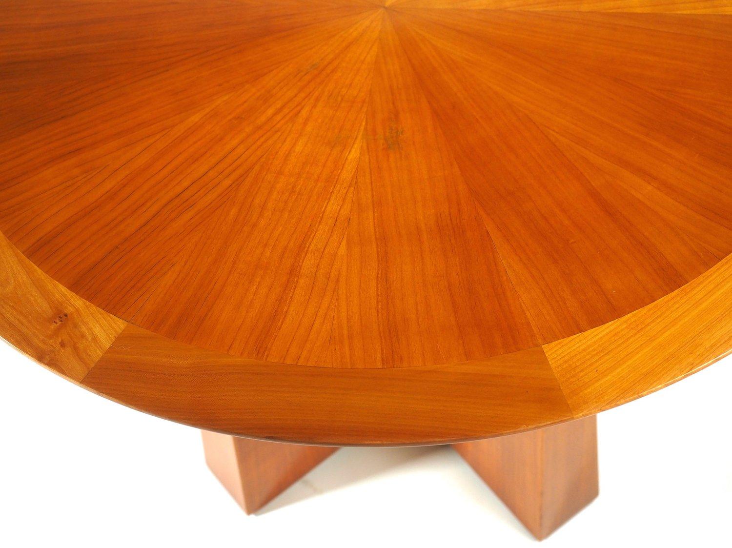 Maxime Old 1940s side/coffee table  In Excellent Condition For Sale In Philadelphia, PA