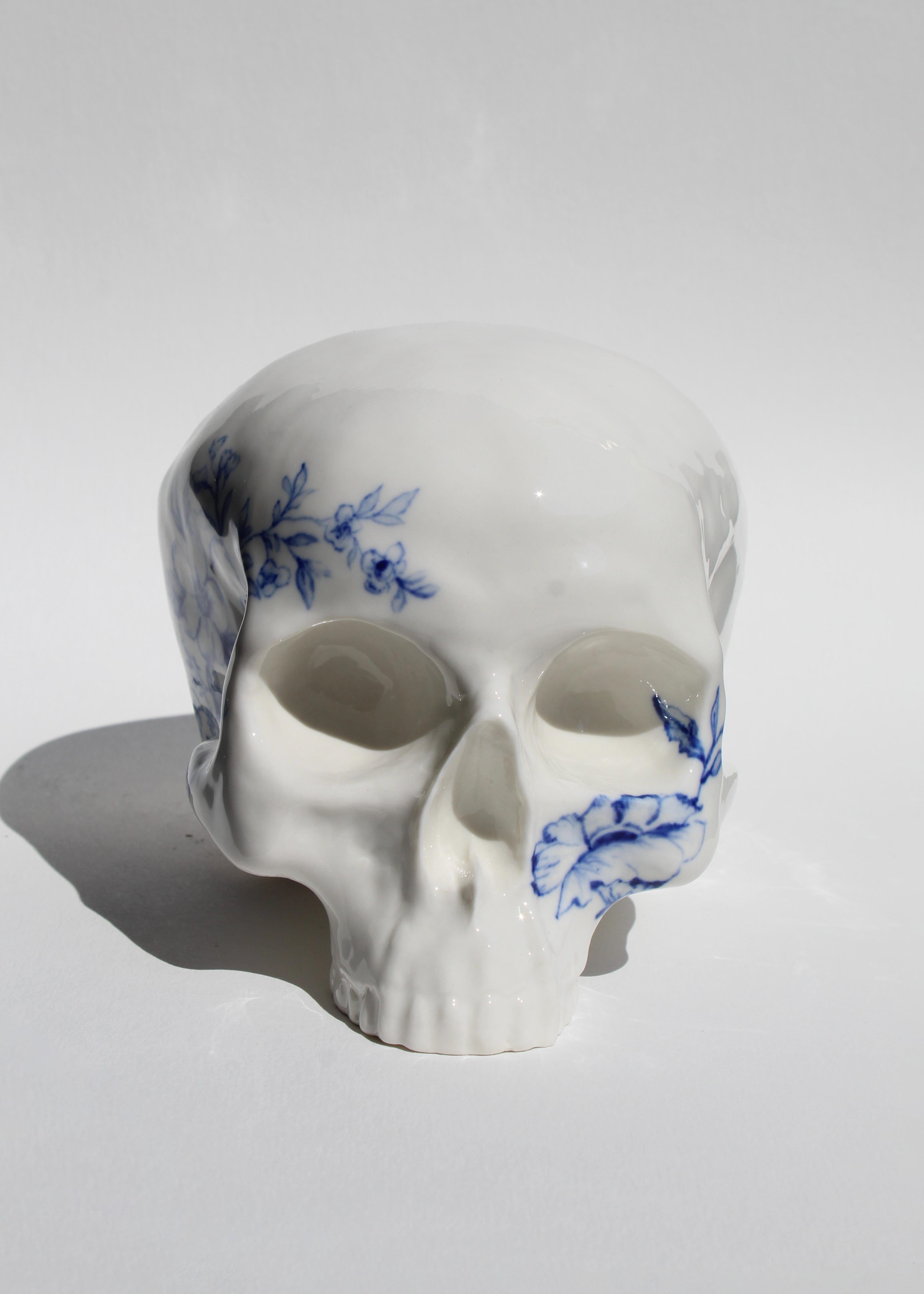 Sculpture Artwork Skull hand painted by French Artist Maxime Siau  For Sale 4