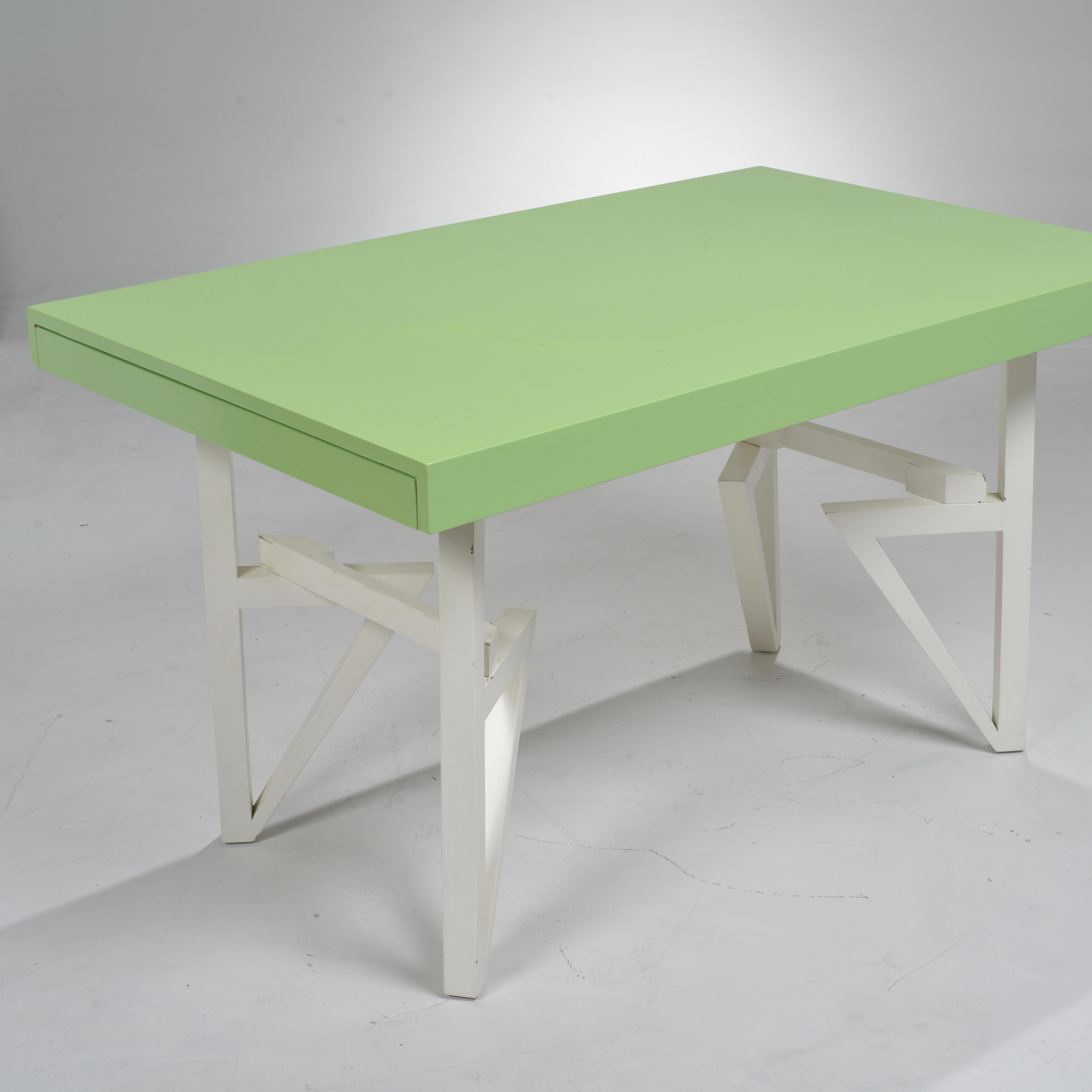 Mid-20th Century Maximilian For Karp, Green Lacquered Geometric Dining Table For Sale