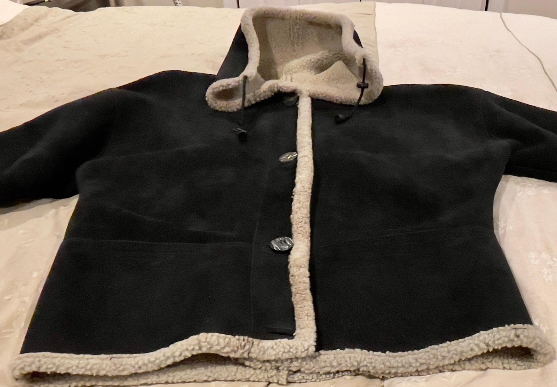 Maximilian  Shearling Alta Moda @ Bloomingdale's Coat/ Jacket Female Size Small  In Excellent Condition In New York, NY