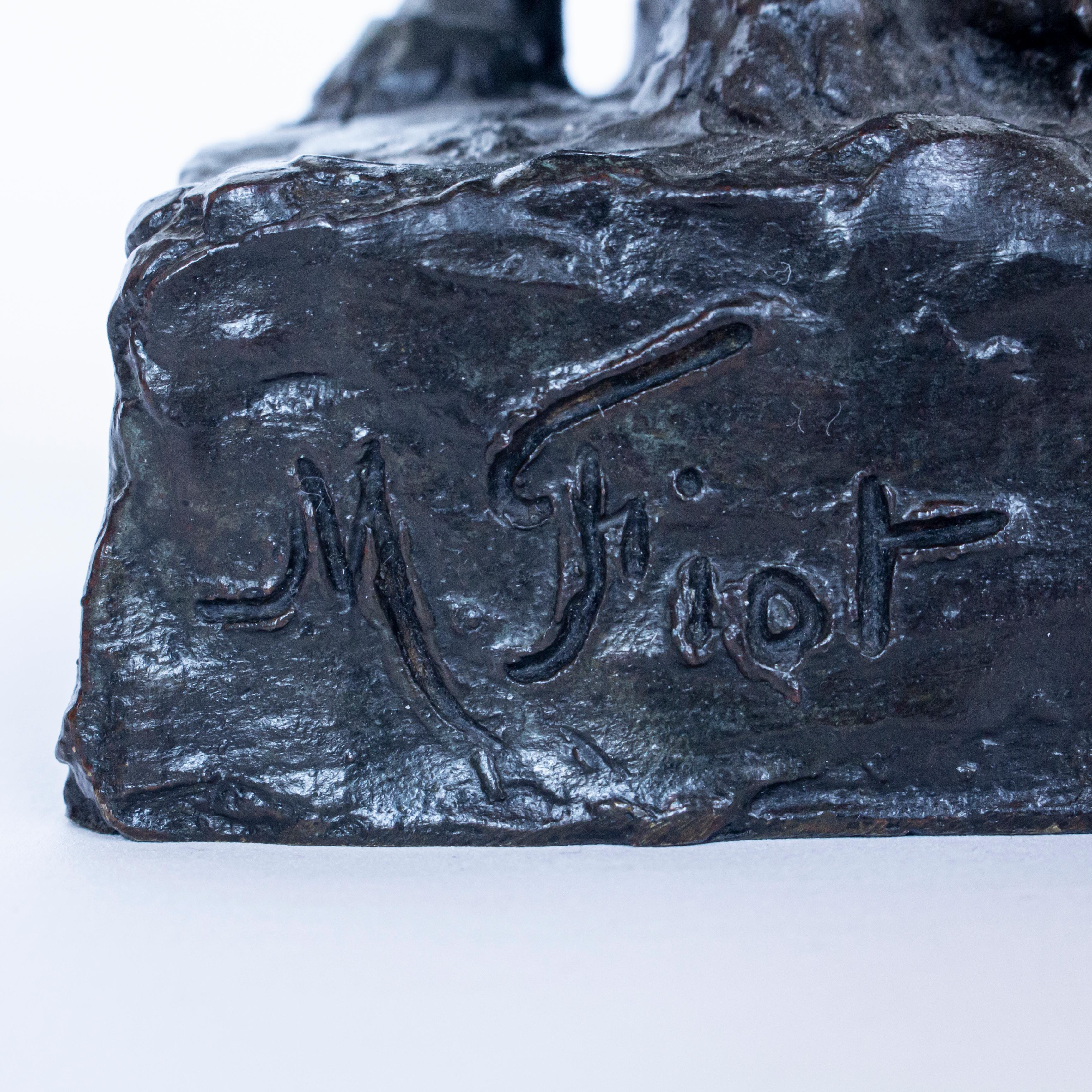 A bronze, Art Deco Scottie dog by Maximillien Fiot. Signed to base.

Measures: H 25cm, W 15cm, D 5cm 

Origin: French

Date: circa 1930

Item no: 060220202.

Artist: M.Fiot, Maximilien Louis Fiot. (1886-1953).