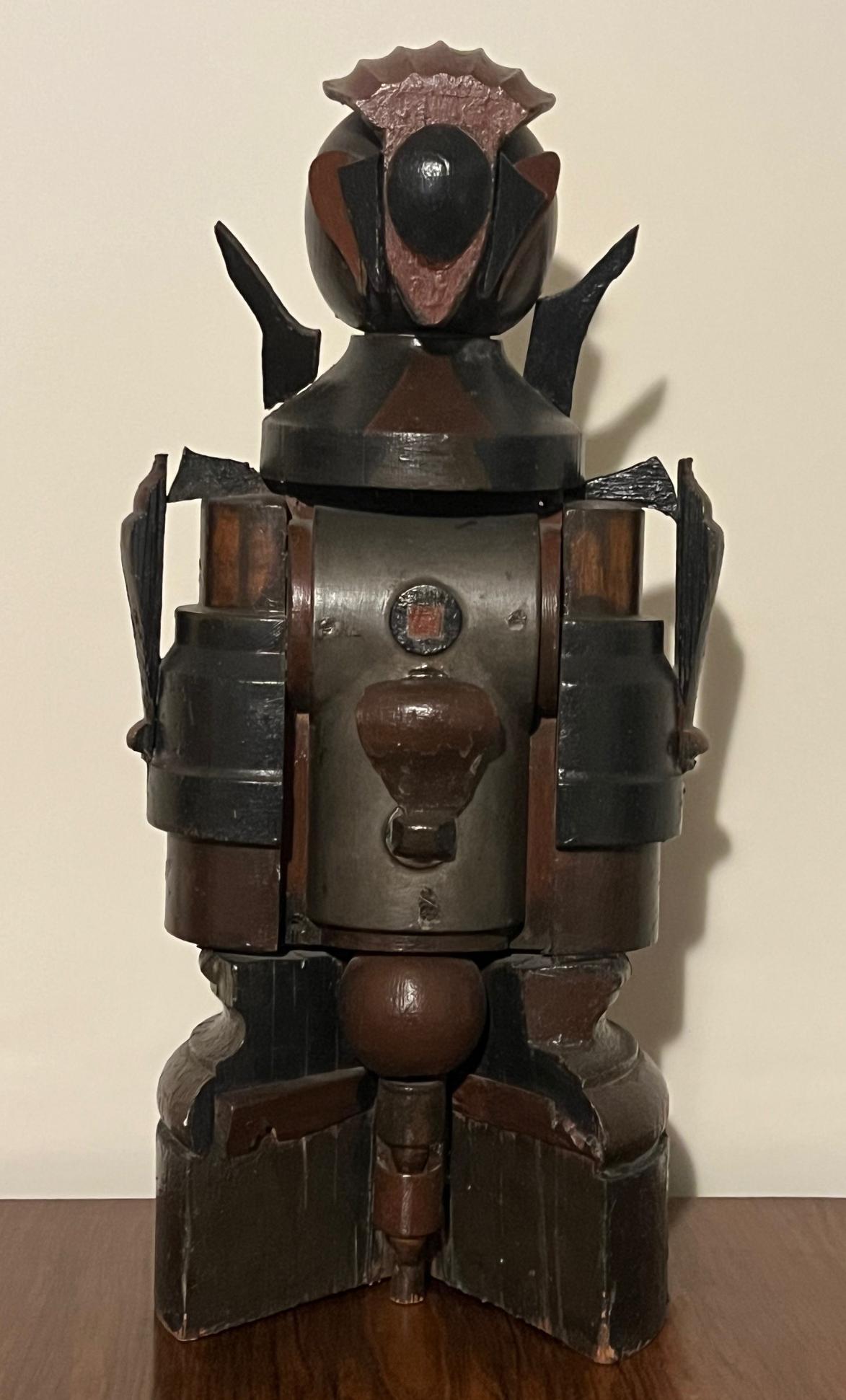 Maxine Kim Stussy Figurative Sculpture - Metropolis
