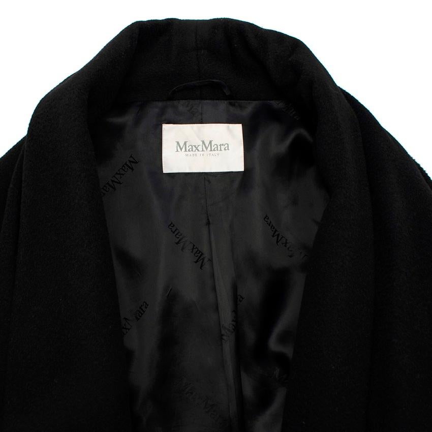 Schwarzer Kamelhaar-Wickelmantel von Maxi MaxiMara mit Pelzmanschetten Damen im Angebot