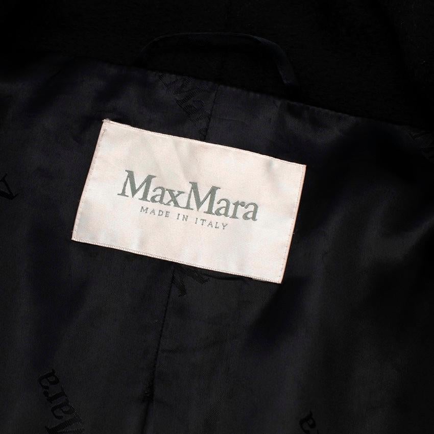 Schwarzer Kamelhaar-Wickelmantel von Maxi MaxiMara mit Pelzmanschetten im Angebot 1