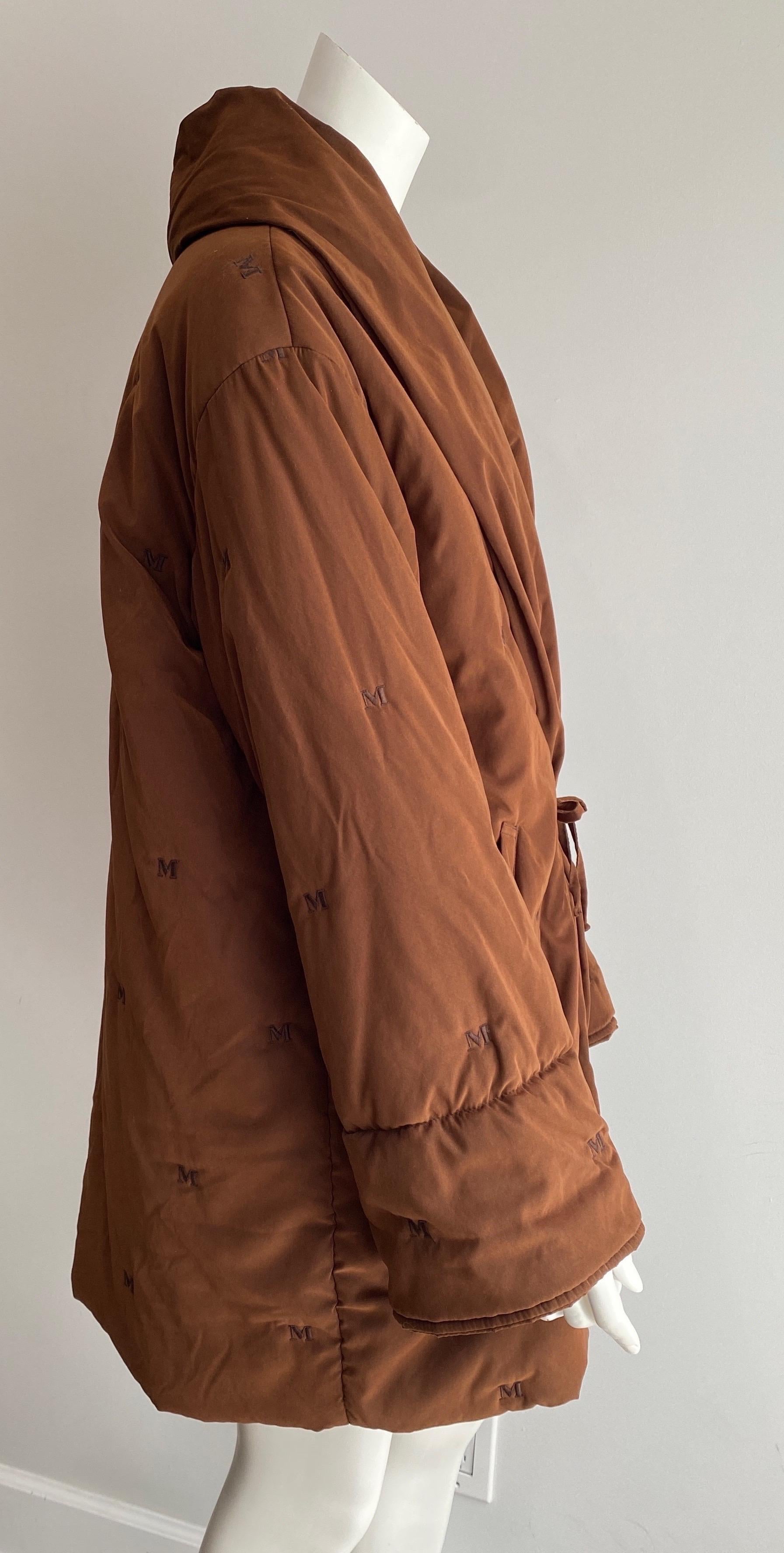 Women's or Men's Maxmara Brown 1990's oversized puffer jacket - size 6