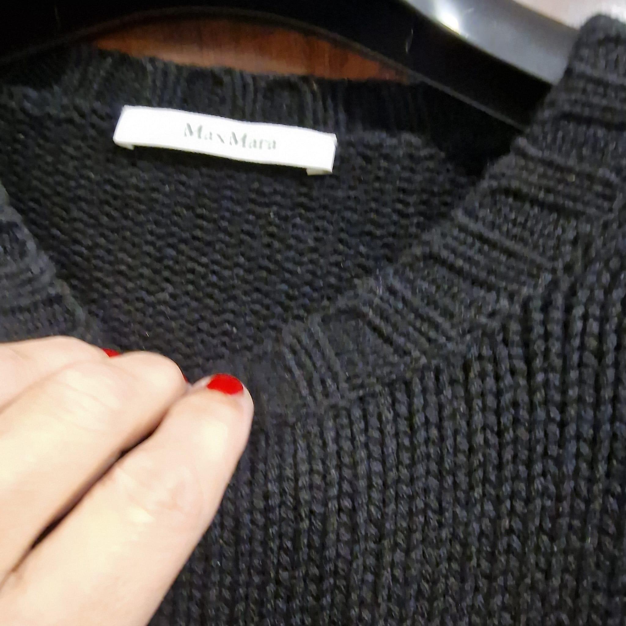 Maxmara Italie tricot noir pierres colorées  robe de la maison de couture italienne Maxmara en vente 6