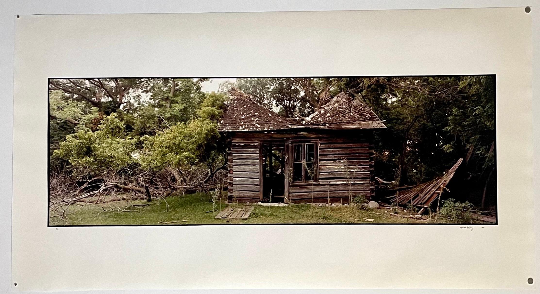 Everts Township Homestead, Sommer 1993
Fabelhafte amerikanische Landschaftsfotografie einer ländlichen Landschaftsszene. 
aus kleiner handsignierter Auflage von 20 Stück
Chromogener Großformatdruck auf Kodak Professional Papier
Die Blätter sind etwa