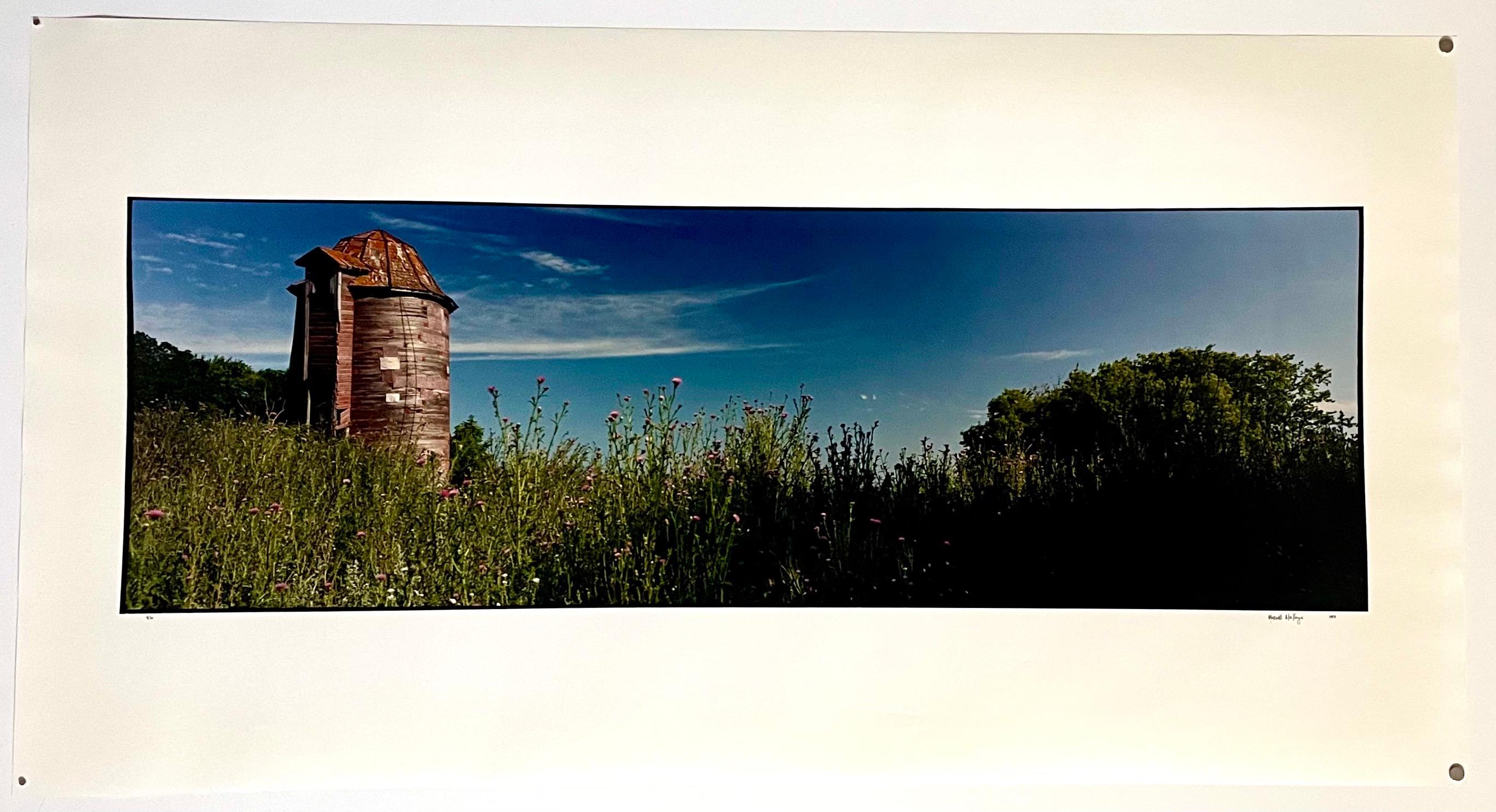 Paysage d'été de ferme, grande photographie Panoramique couleur vintage signée en vente 1