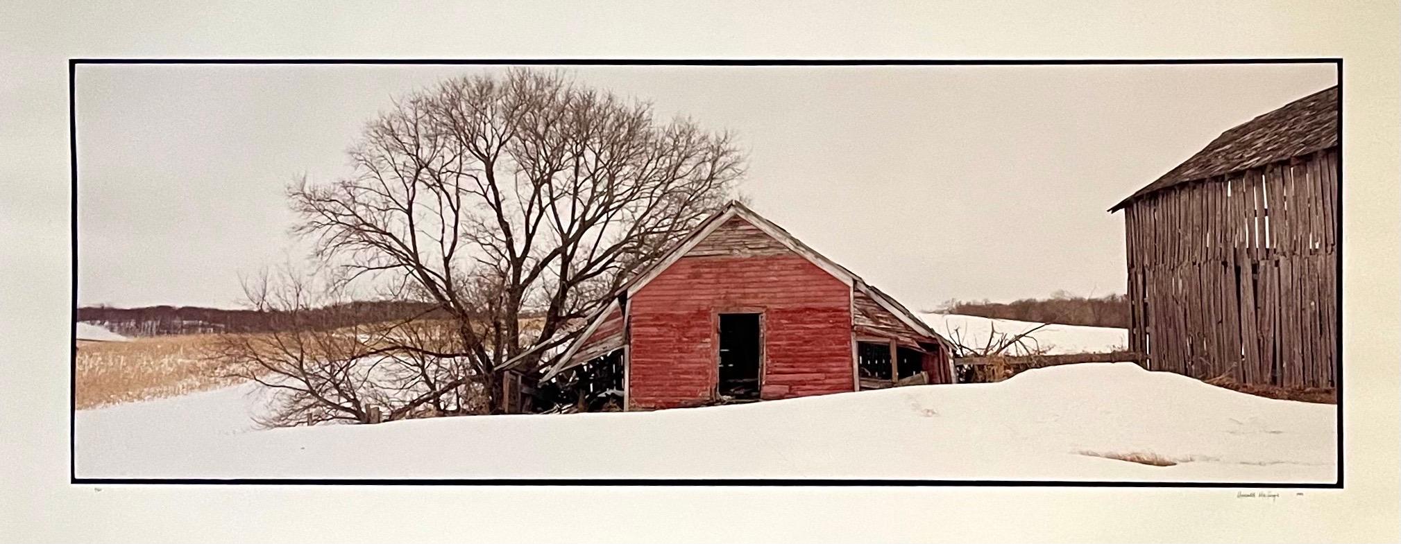 Landscape Photograph Maxwell Mackenzie - La ferme, paysage d'hiver, grande photographie Panoramique couleur vintage signée