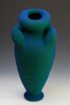„Green & Blue 08“, Mixed Media-Keramik-Skulptur mit PVC-Oberflächenhalterung
