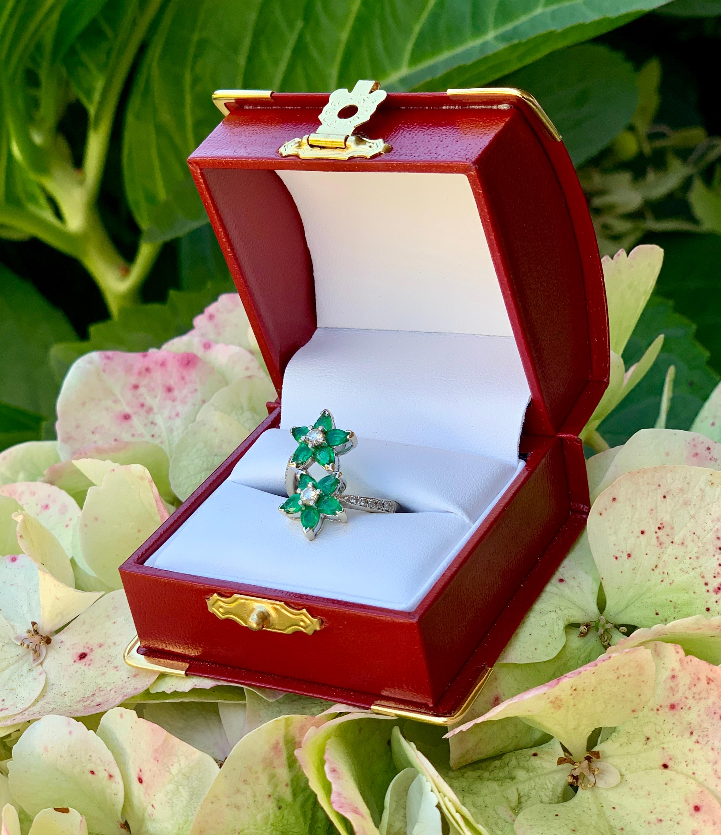 emerald flower ring