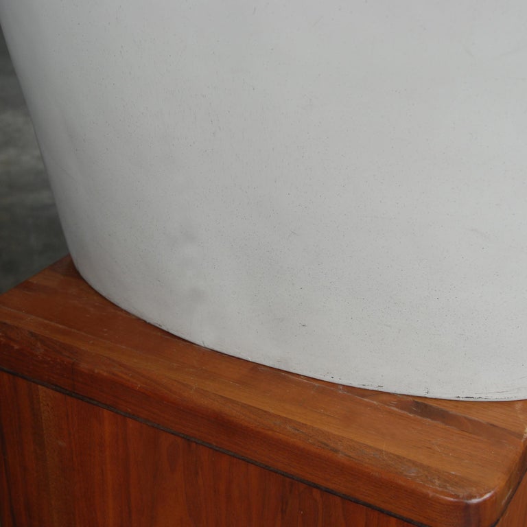 Maya Lin for Knoll White Stone Stool For Sale at 1stDibs