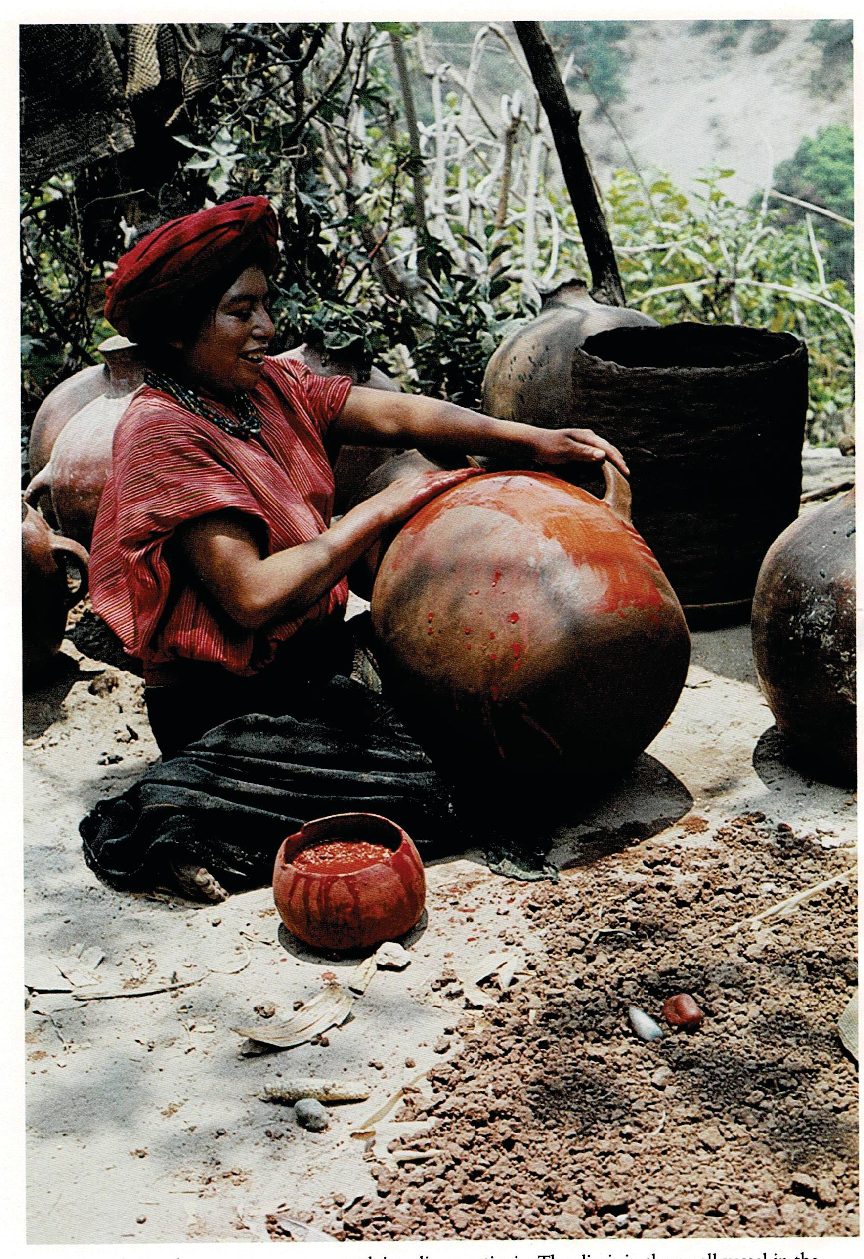 Maya Mam Großes rotes Gefäß im präkolumbianischen Design, Indigene Keramik (Präkolumbisch) im Angebot