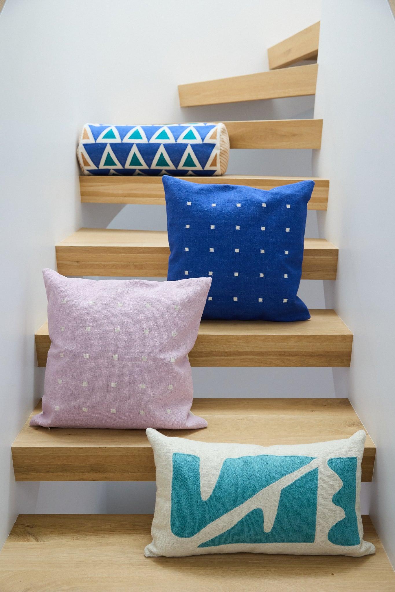 XXIe siècle et contemporain Triangles Maya - Bleus en vente
