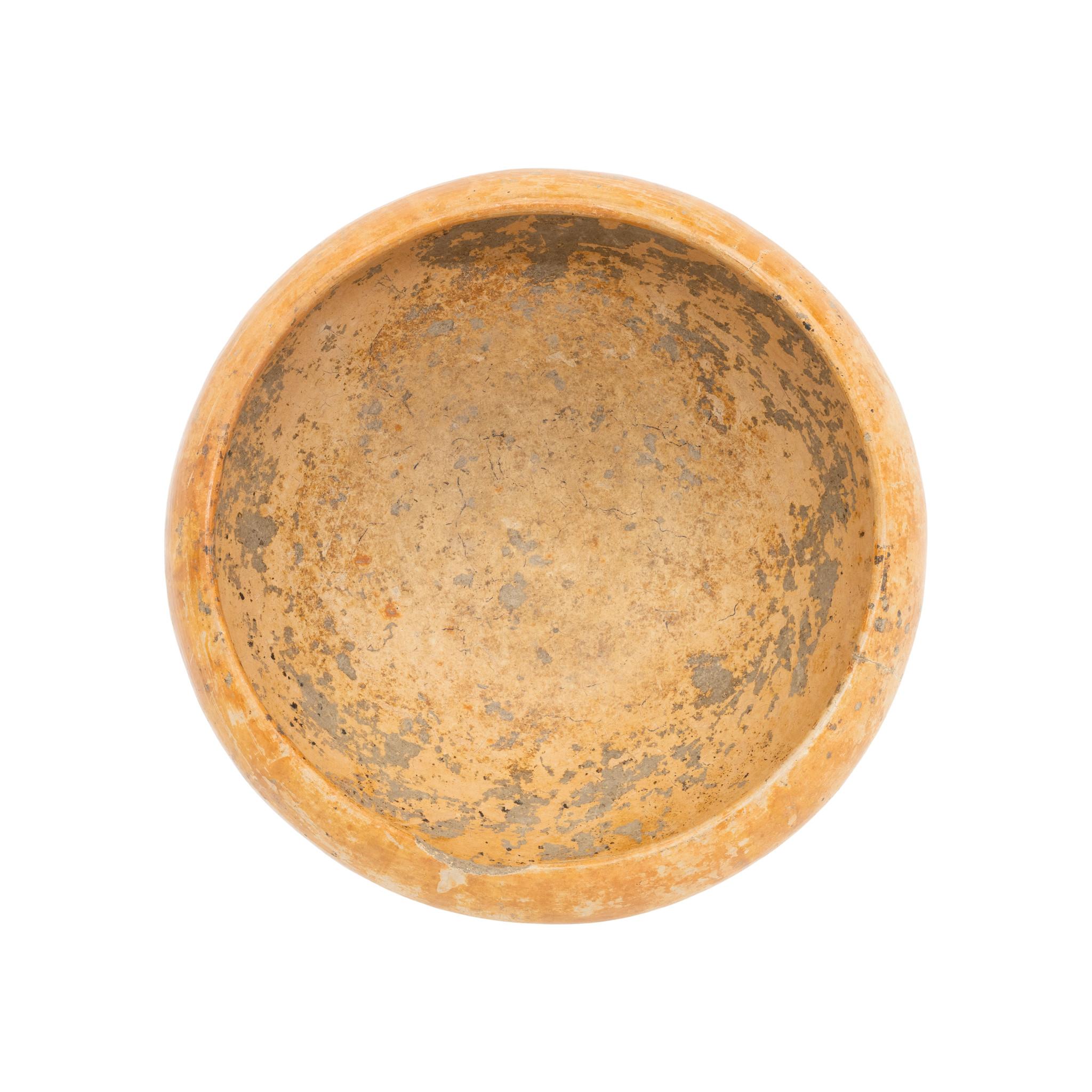 Guatemalan Mayan Bichrome Tripod Bowl (Usulatan Ware) For Sale