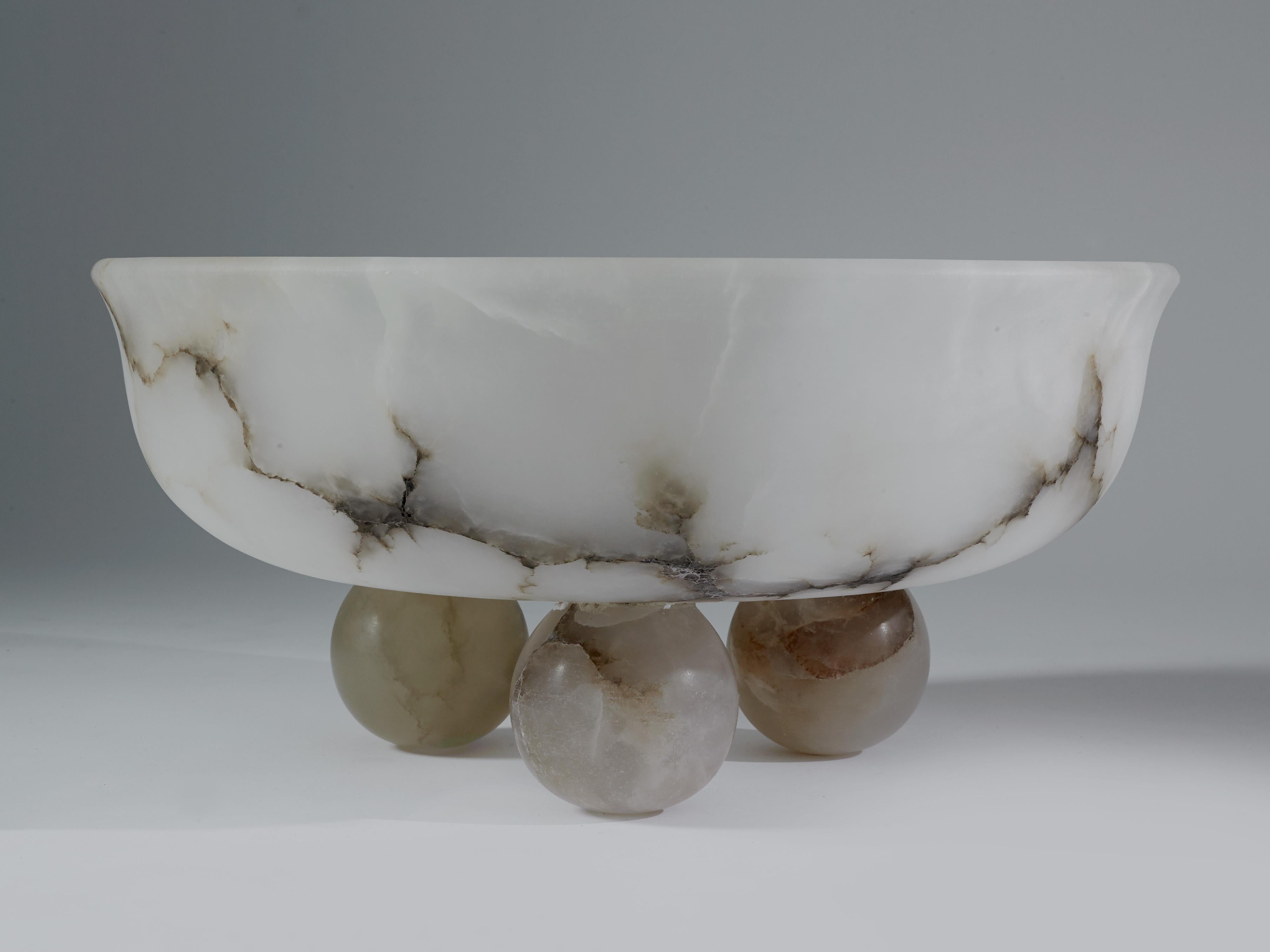 Very impressive large bowl carved from the purest alabaster found in Italy, Inspired by the Mayan clay vessels used in ceremonies by this ancient civilization. 
Made exclusively for Urban Art.
Perfect condition. 
White with gray veined alabaster.