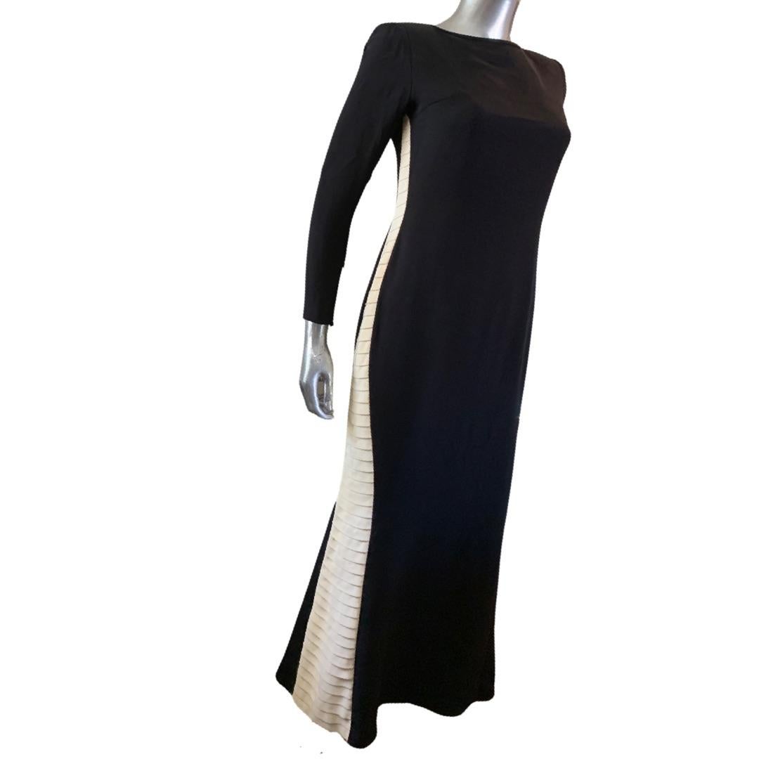 Mayela Haute Couture Italian Black & Crème Modern Evening Dress Size 6-8 For Sale 3