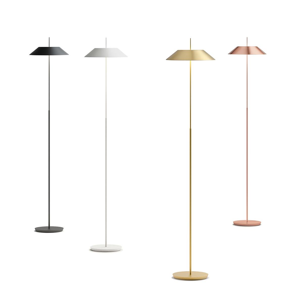 The Mayfair lamps are a Diego Fortunato design proposal. The entire Mayfair collection incorporates LED lighting and comes in various finishes: white, gold and copper.

Installation type: Surface mounted

Shade: Polycarbonate