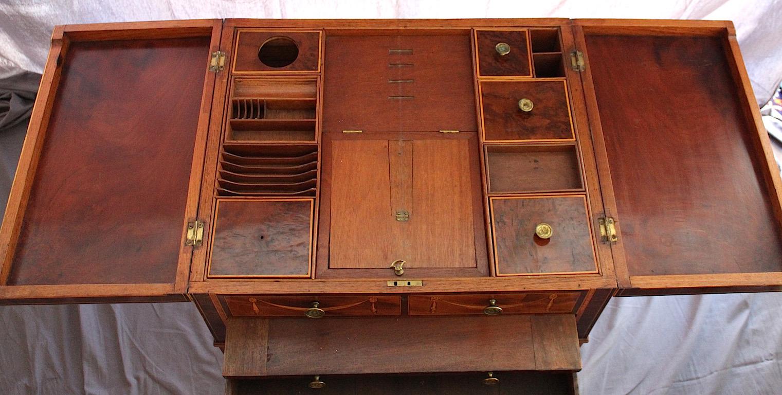 Inlay Mayhew & Ince Sheraton Style Dressing Table, circa 1780 For Sale