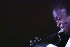 Miles Davis Performing Closeup Impression d'art