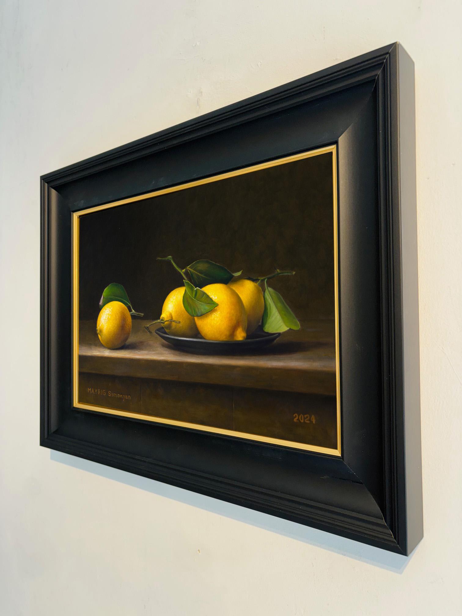 Frische, saftige Zitronen-originales Stilleben impressionistische Malerei-zeitgenössische Kunst (Schwarz), Still-Life Painting, von Mayrig Simonjan