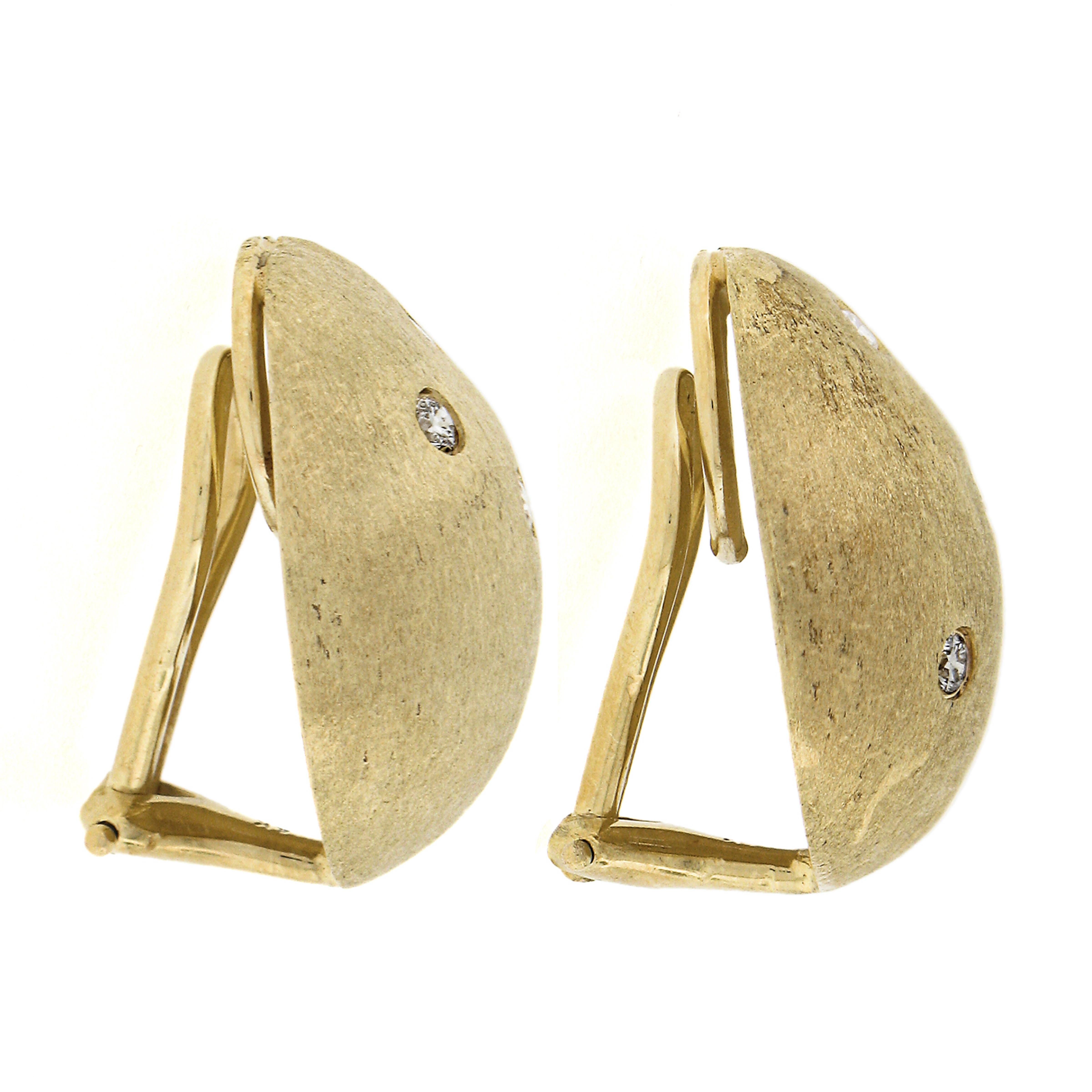 MAZ 14k Gold 0,16ctw Flush Diamant Pinsel matt Dome Taste Clip auf Ohrringe im Zustand „Hervorragend“ im Angebot in Montclair, NJ