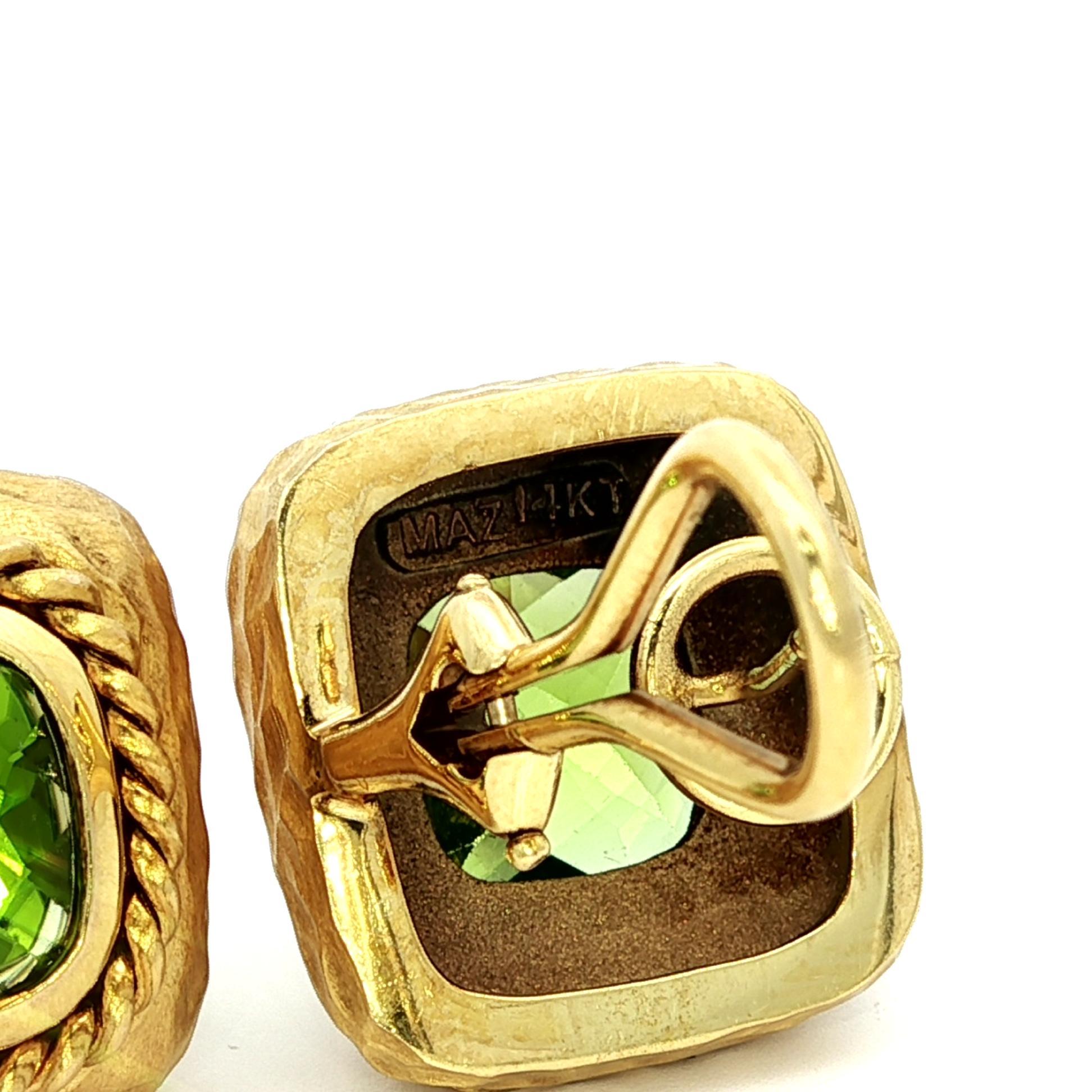 Boucles d'oreilles MAZ en or jaune 14k 5.40ctw Péridot coussin martelé finition mate en vente 9