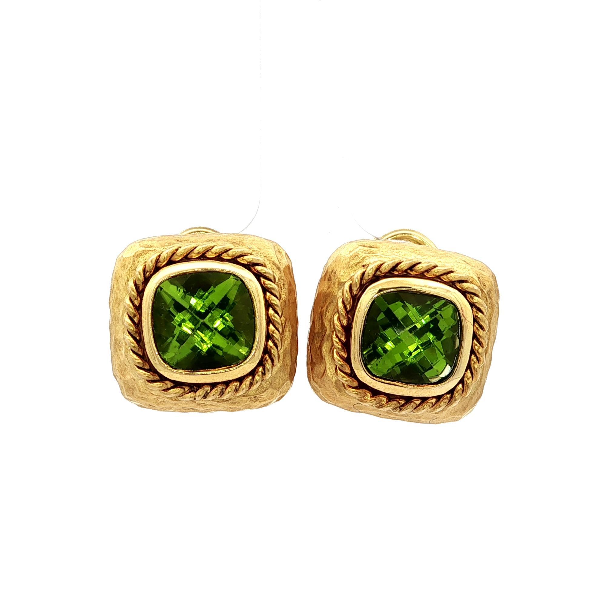 Boucles d'oreilles MAZ en or jaune 14k 5.40ctw Péridot coussin martelé finition mate en vente 3