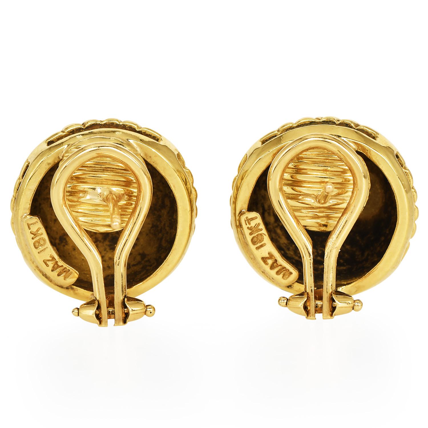 Taglio rotondo Orecchini a clip con diamante tondo in oro 18 carati Maz 1990s in vendita