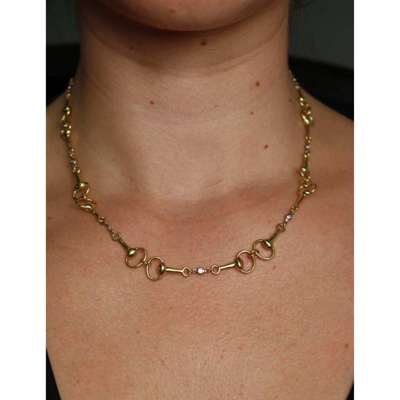 Moderno MAZ Horsebit 18K Collana con castone di diamanti A Link in oro giallo e bianco 18 carati in vendita